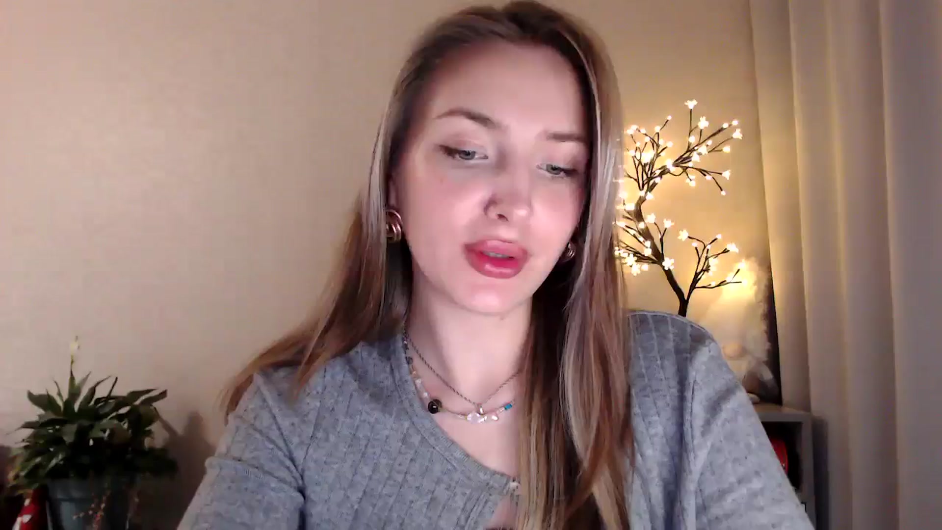 Gallery image thumbnail from My_Diana's myfreecams stream on, 05/31/2025, 22:32 image 9 of 20