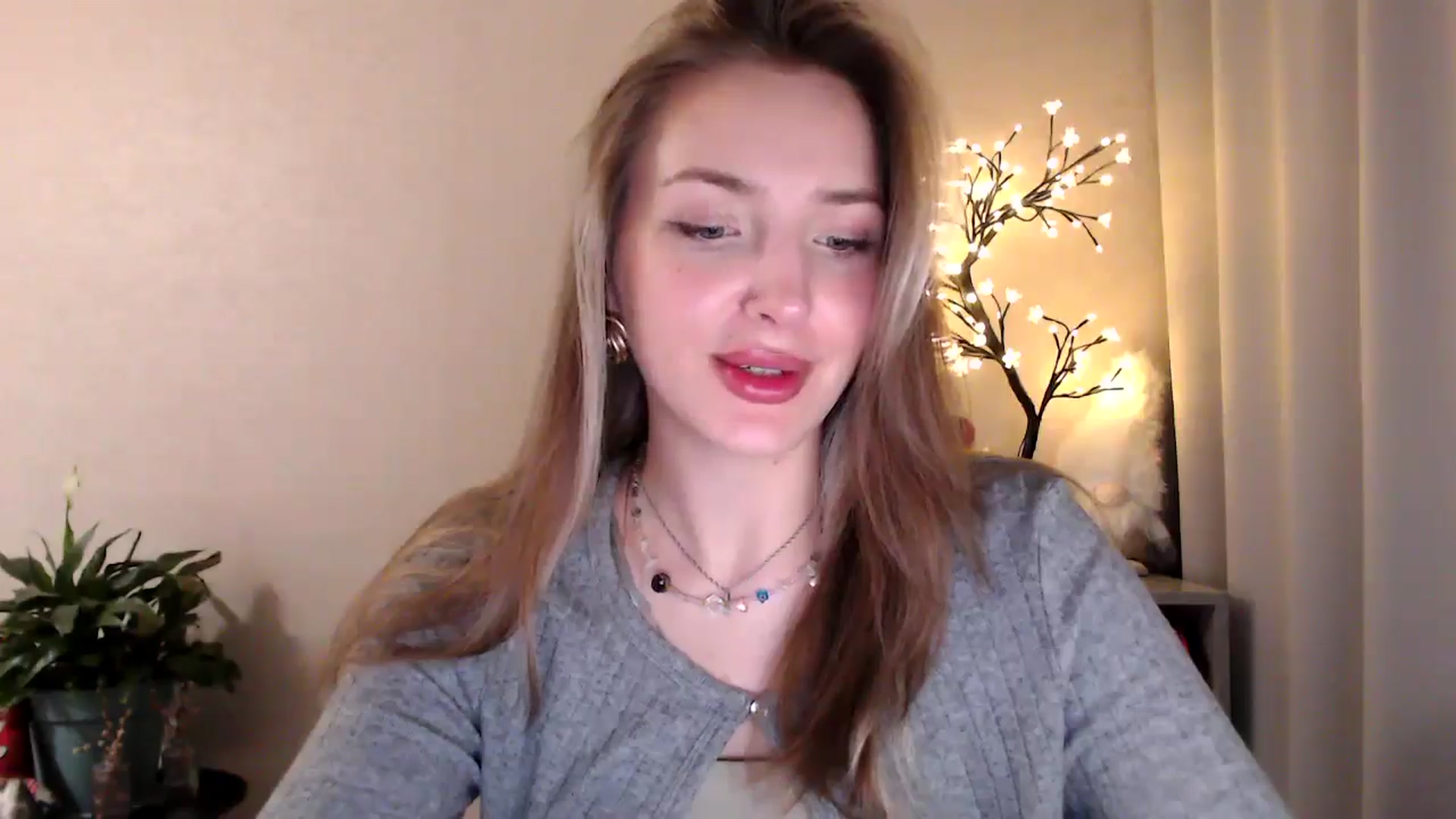 Gallery image thumbnail from My_Diana's myfreecams stream on, 05/31/2025, 22:32 image 3 of 20
