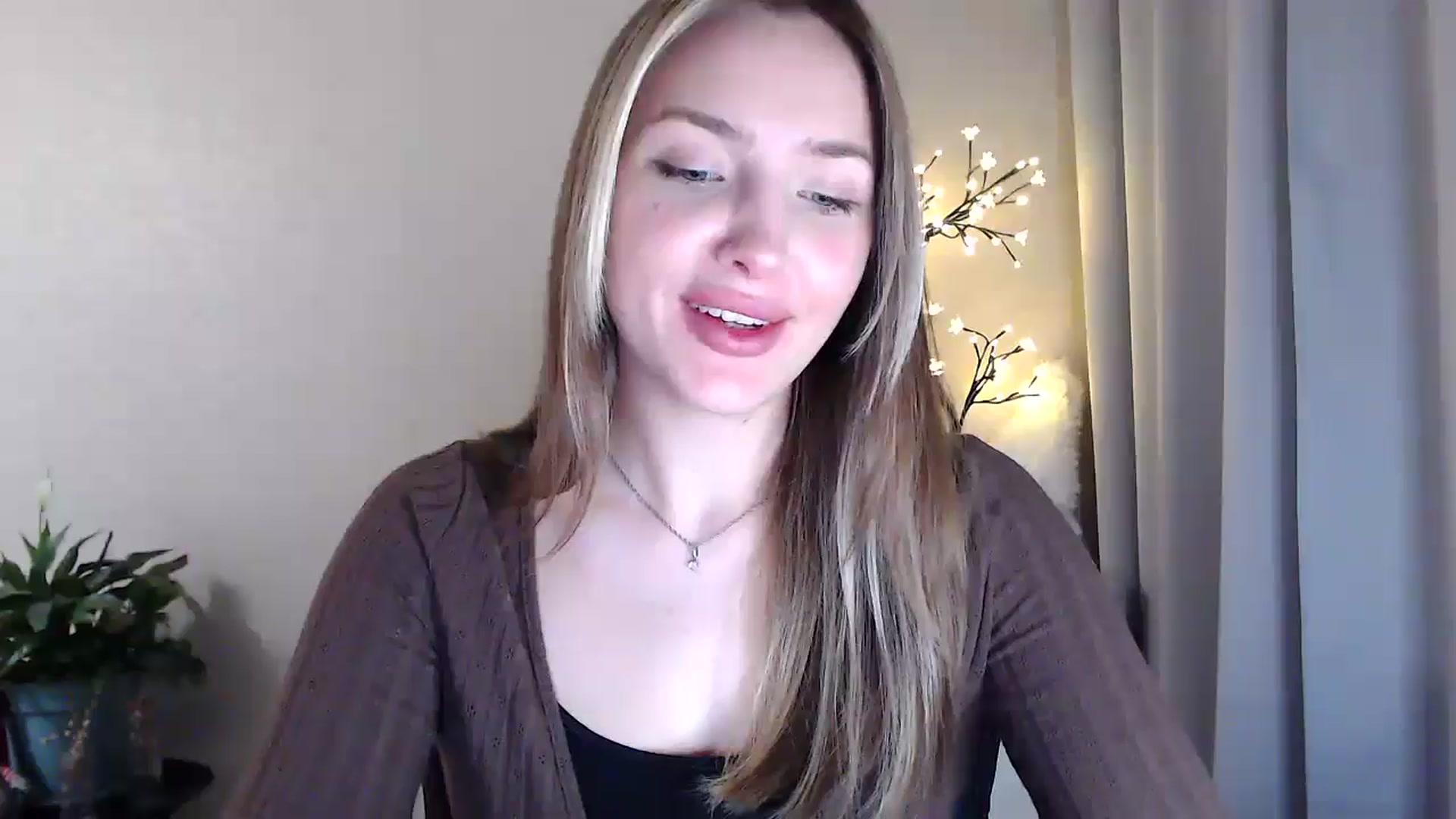 Gallery image thumbnail from My_Diana's myfreecams stream on, 06/03/2025, 20:16 image 7 of 20