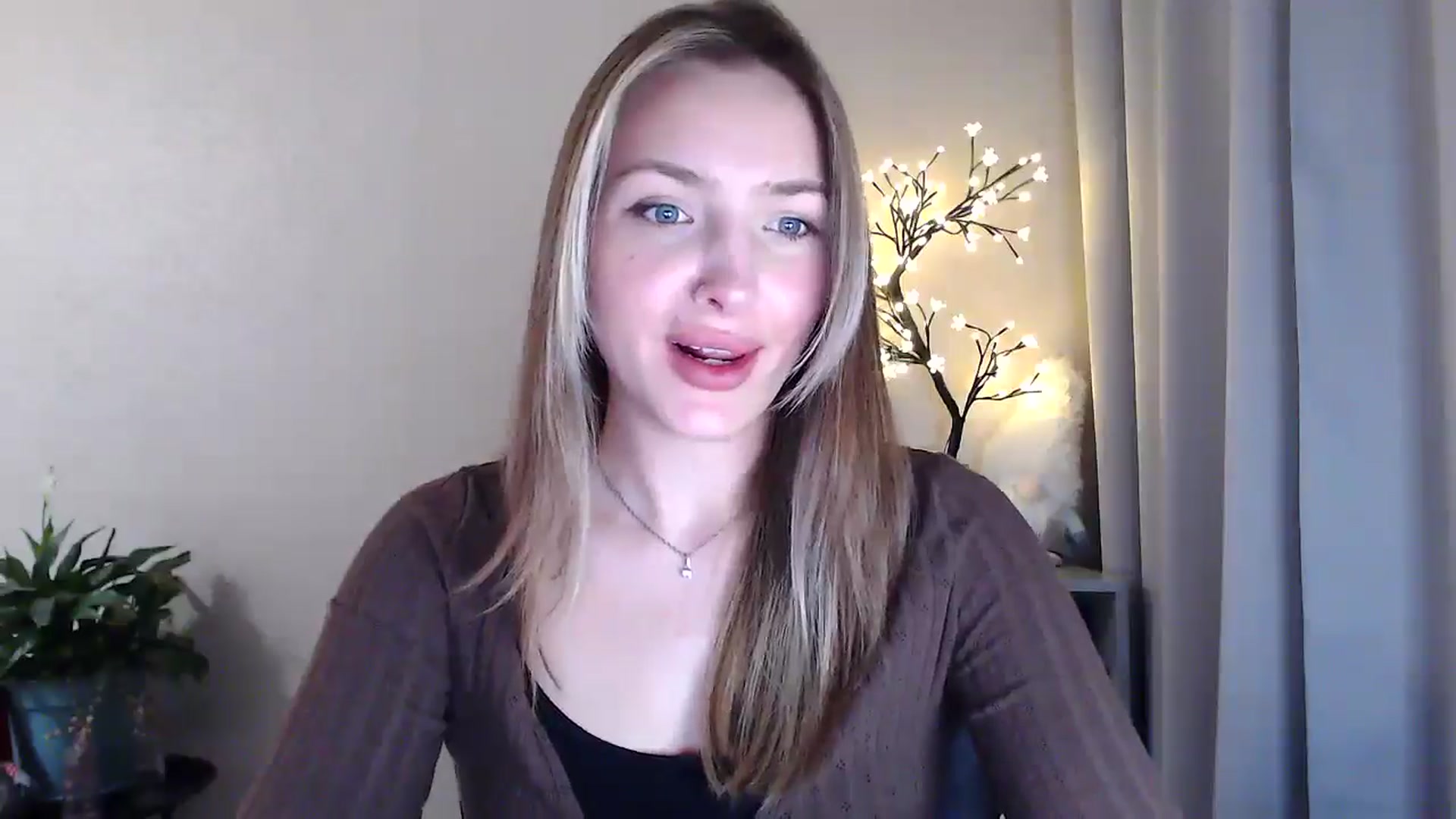 Gallery image thumbnail from My_Diana's myfreecams stream on, 06/03/2025, 20:16 image 2 of 20