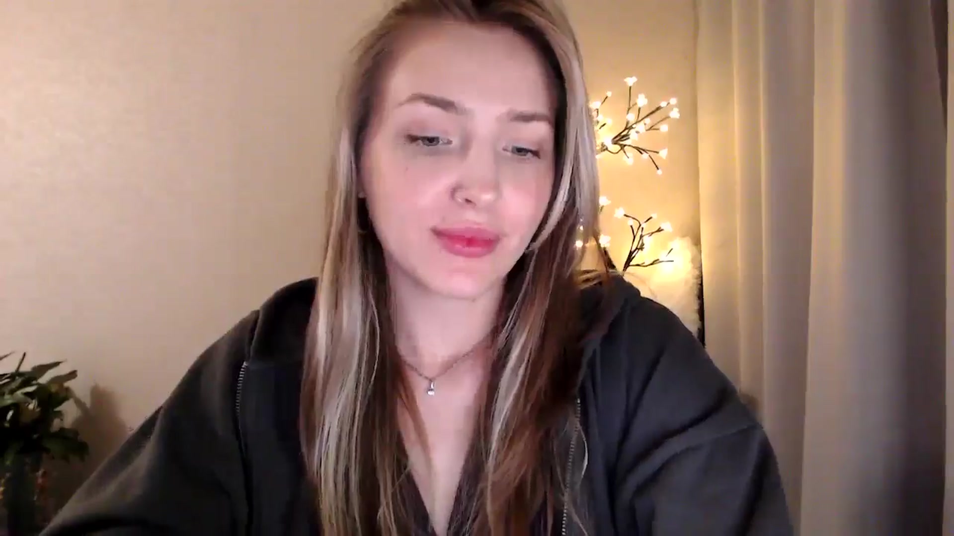 Gallery image thumbnail from My_Diana's myfreecams stream on, 06/04/2025, 20:56 image 20 of 20
