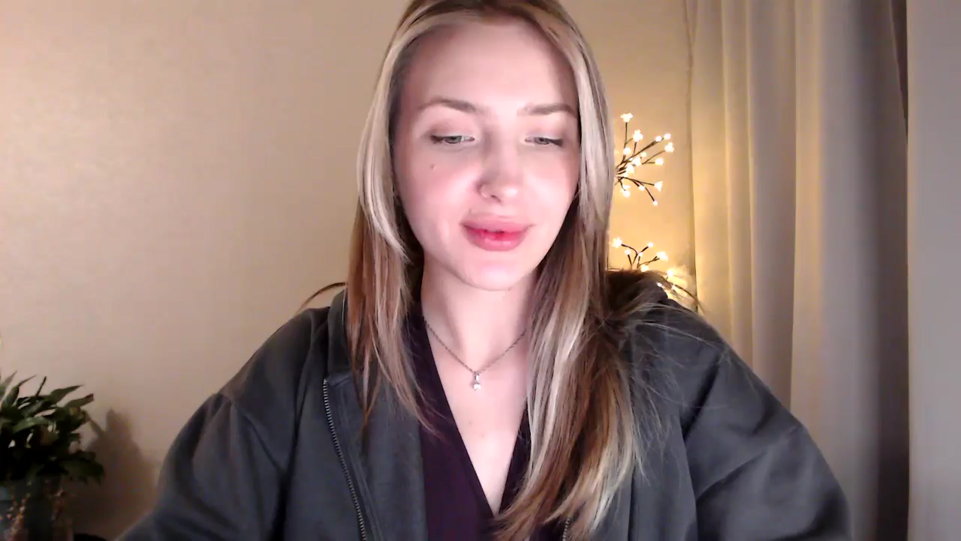Gallery image thumbnail from My_Diana's myfreecams stream on, 06/04/2025, 20:56 image 17 of 20