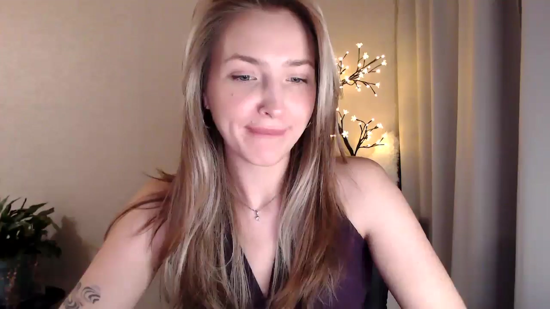 Gallery image thumbnail from My_Diana's myfreecams stream on, 06/04/2025, 20:56 image 10 of 20