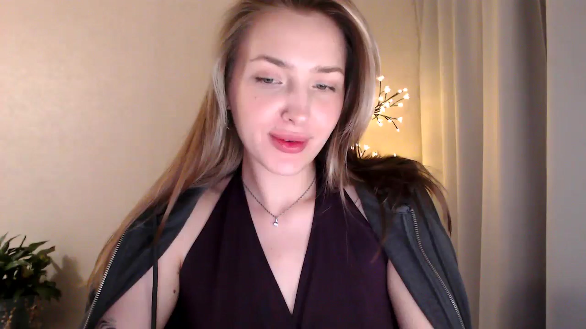 Gallery image thumbnail from My_Diana's myfreecams stream on, 06/04/2025, 20:56 image 14 of 20