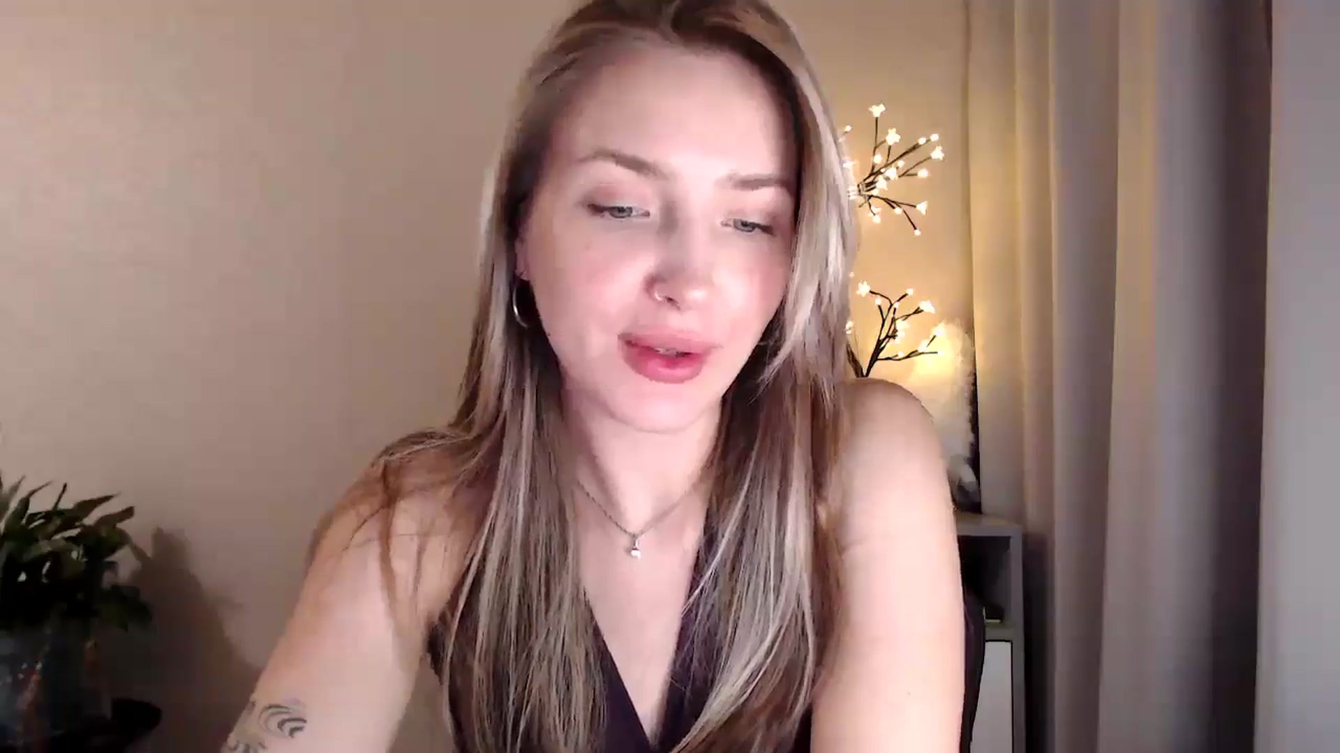 Gallery image thumbnail from My_Diana's myfreecams stream on, 06/04/2025, 20:56 image 9 of 20