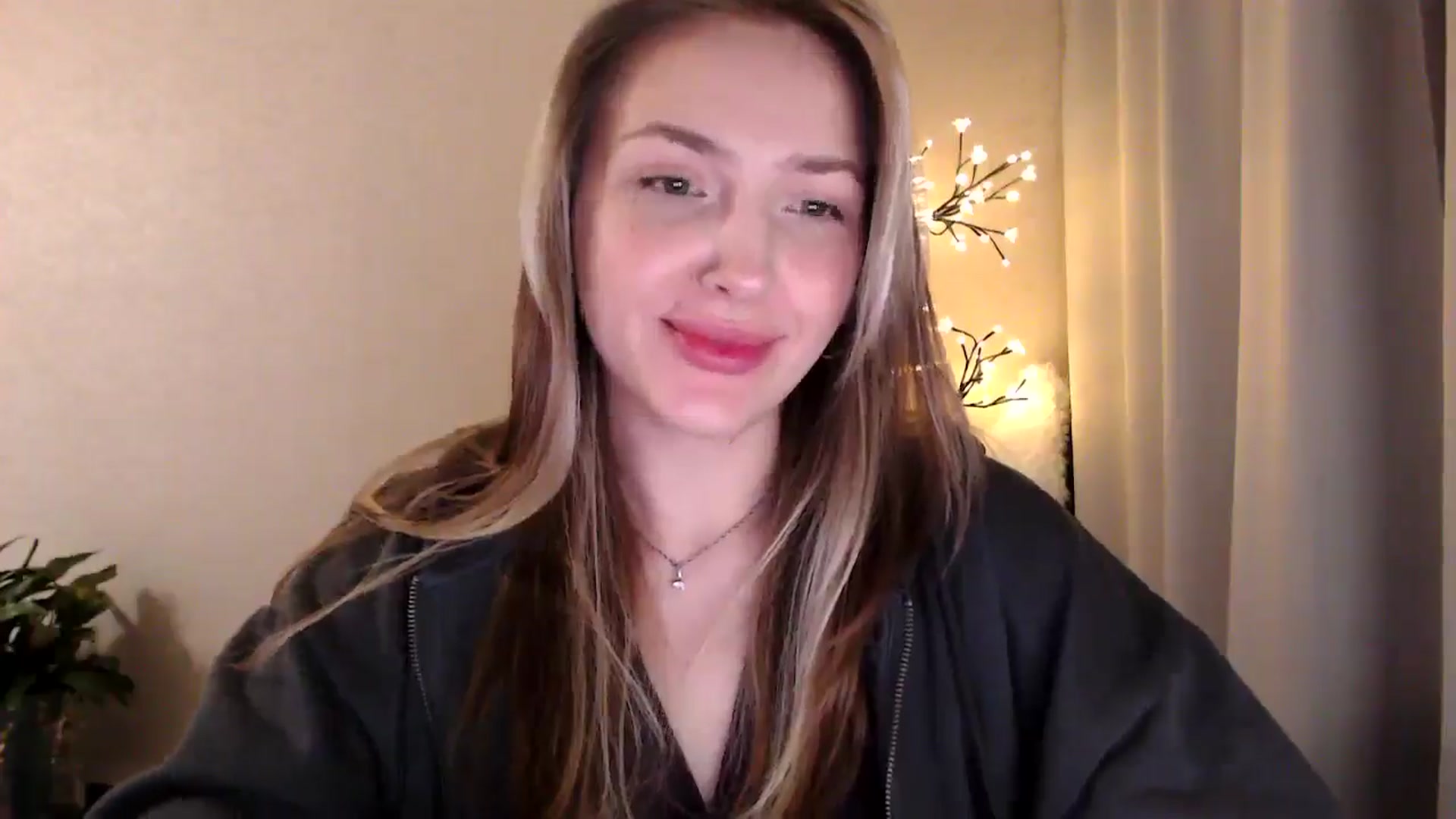Gallery image thumbnail from My_Diana's myfreecams stream on, 06/04/2025, 20:56 image 18 of 20