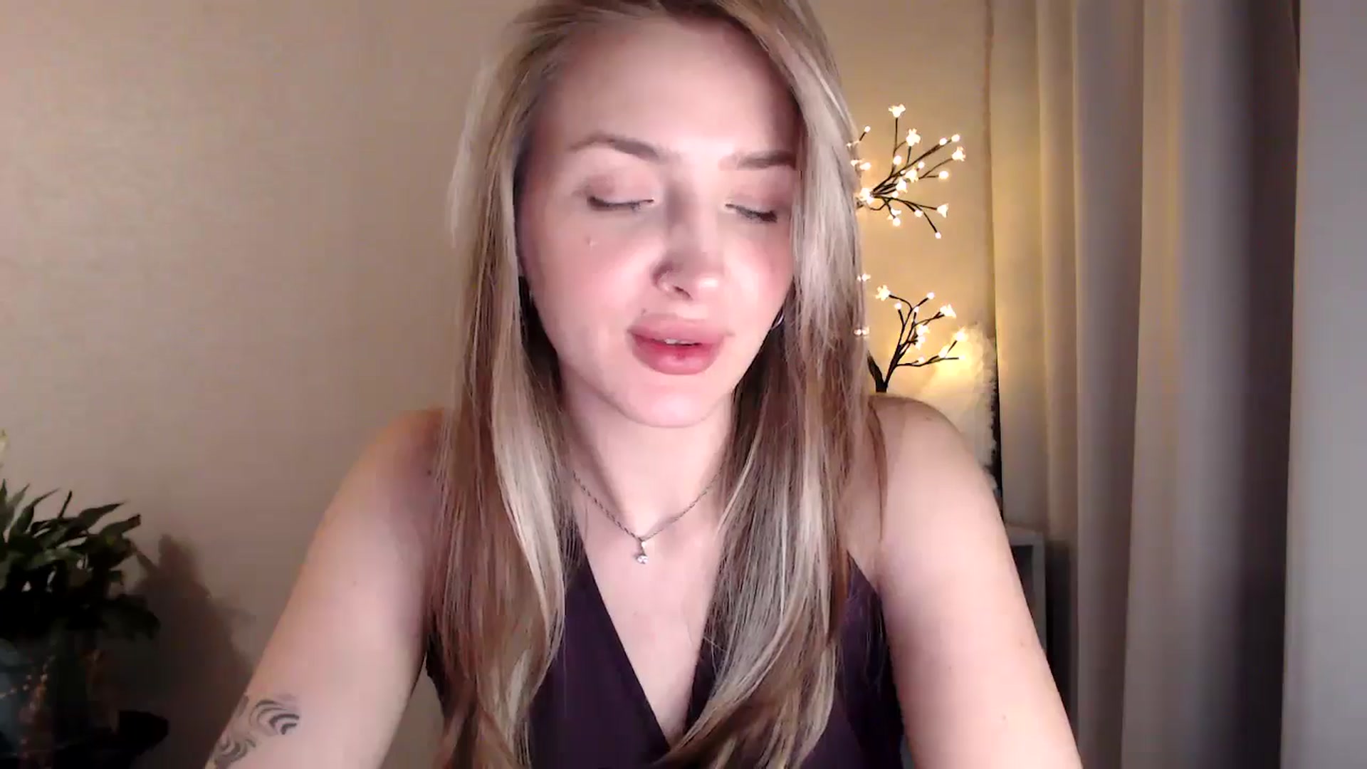 Gallery image thumbnail from My_Diana's myfreecams stream on, 06/04/2025, 20:56 image 8 of 20