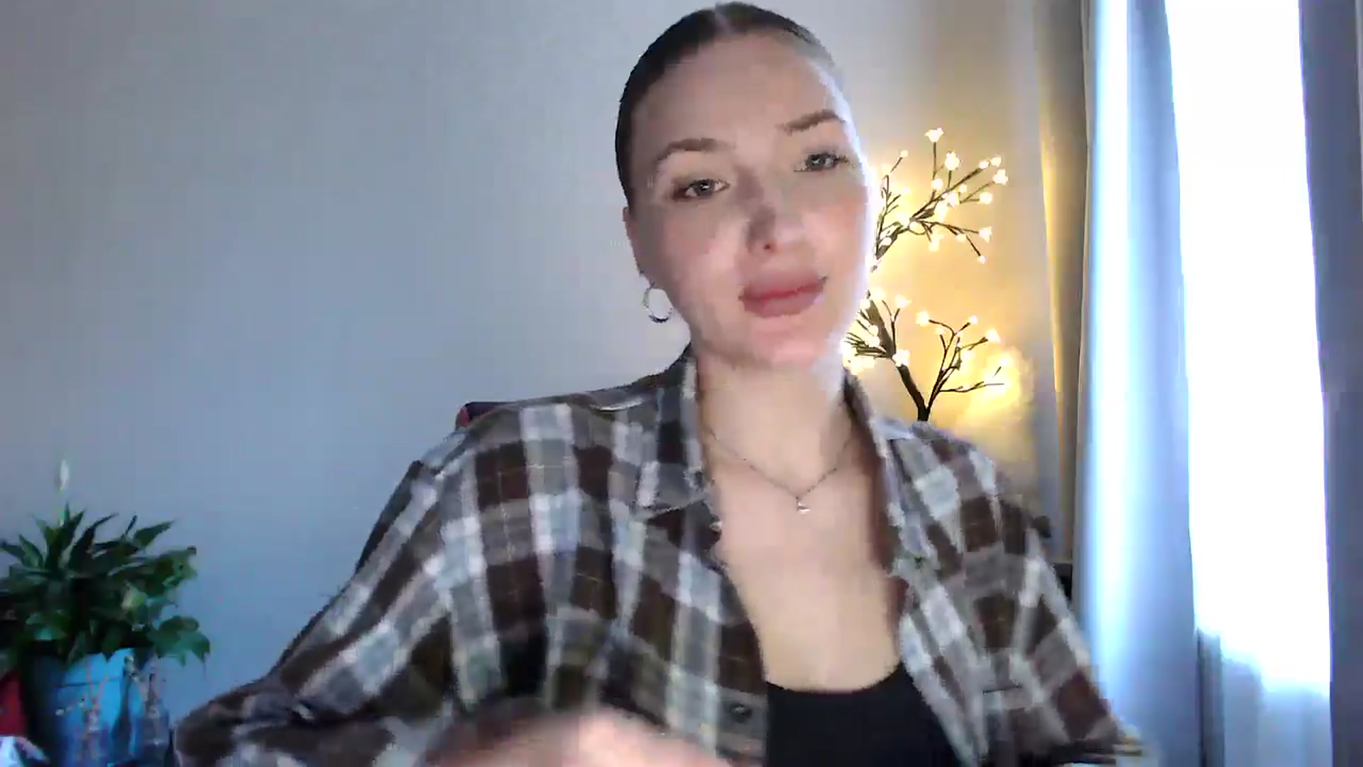 Gallery image thumbnail from My_Diana's myfreecams stream on, 06/07/2025, 16:08 image 13 of 20