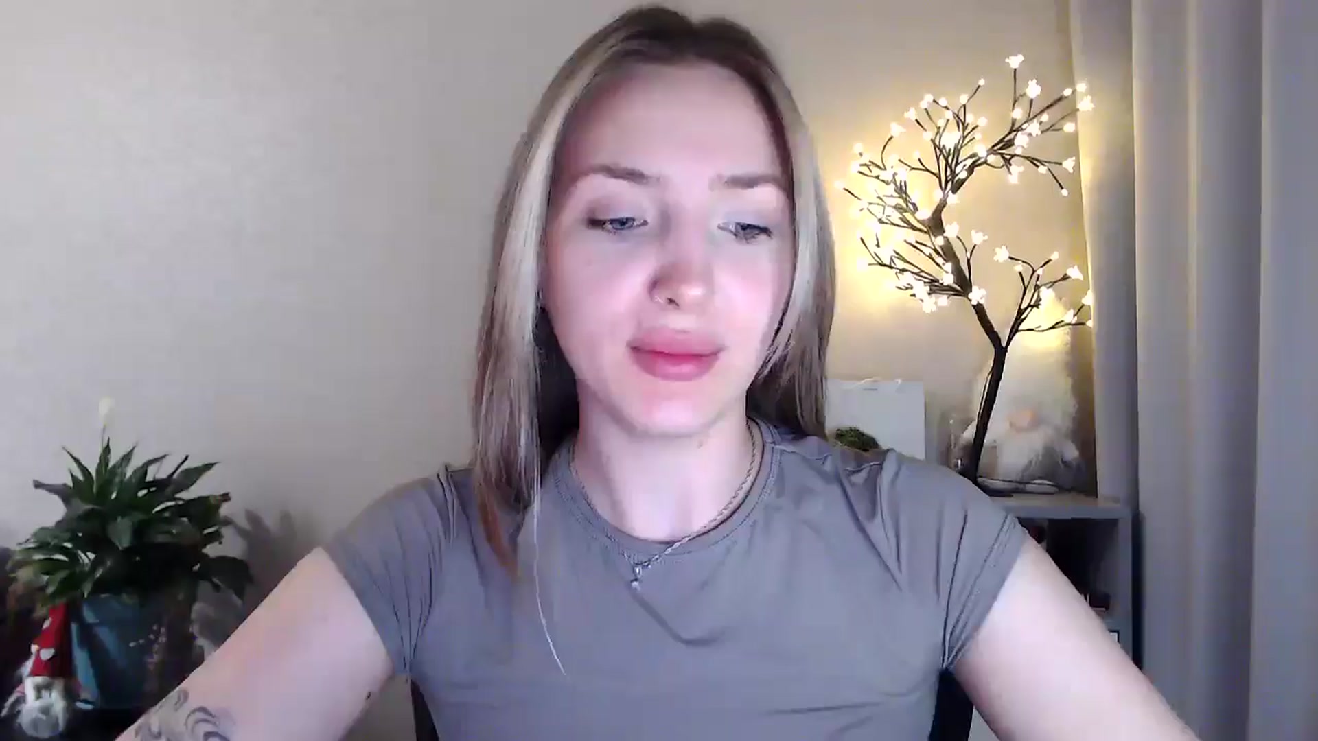 Gallery image thumbnail from My_Diana's myfreecams stream on, 06/11/2025, 21:57 image 2 of 20
