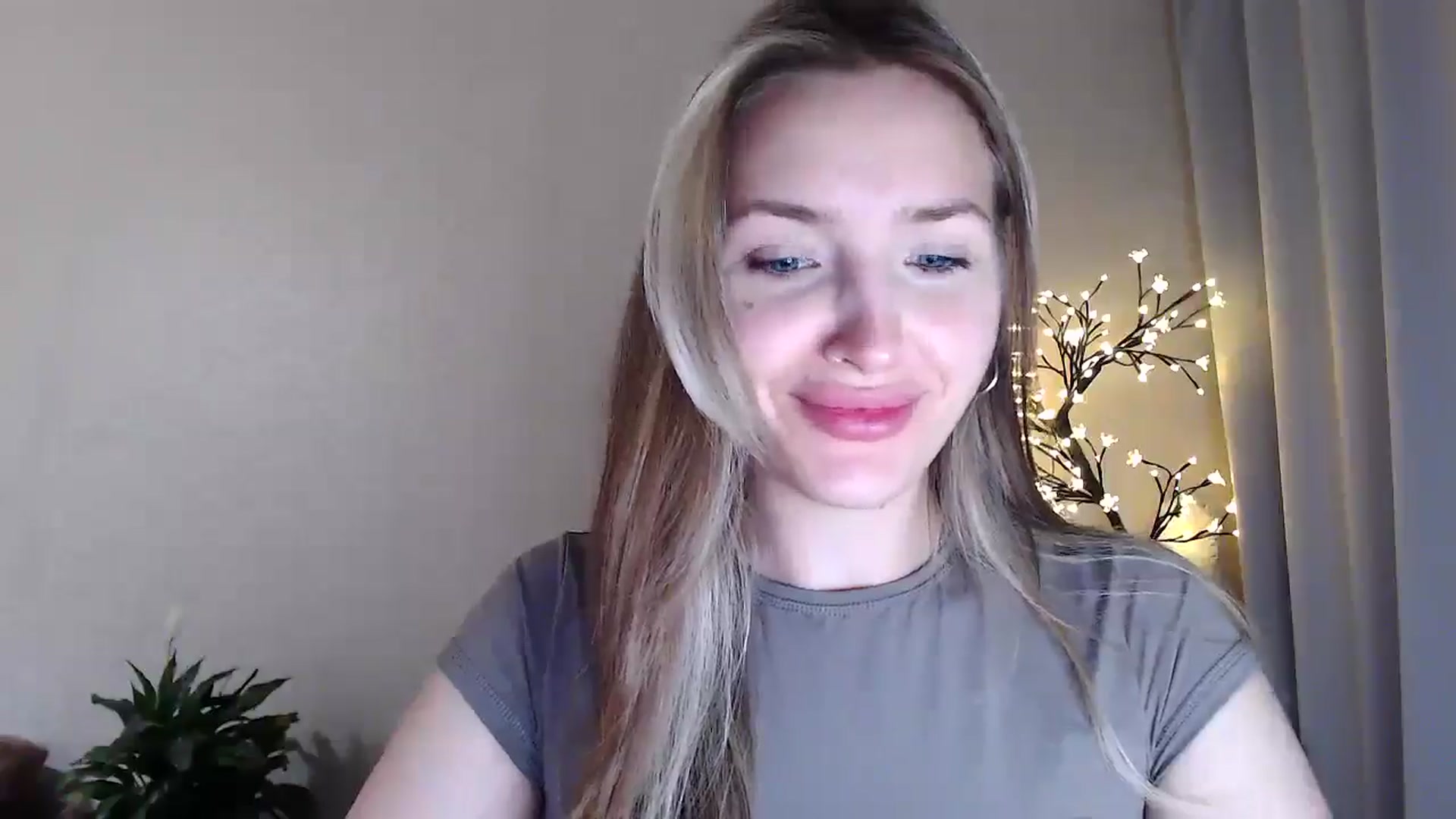 Gallery image thumbnail from My_Diana's myfreecams stream on, 06/11/2025, 21:57 image 11 of 20