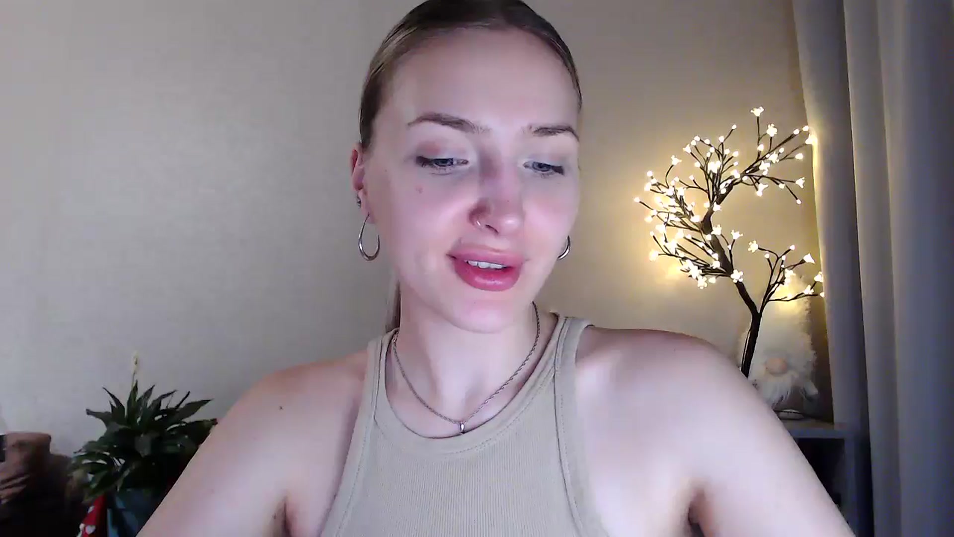 Gallery image thumbnail from My_Diana's myfreecams stream on, 06/12/2025, 21:48 image 17 of 20