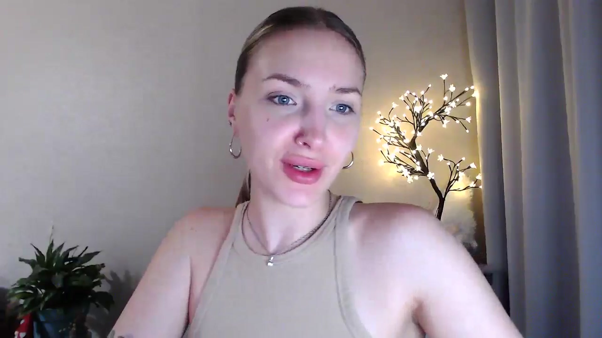 Gallery image thumbnail from My_Diana's myfreecams stream on, 06/12/2025, 21:48 image 7 of 20