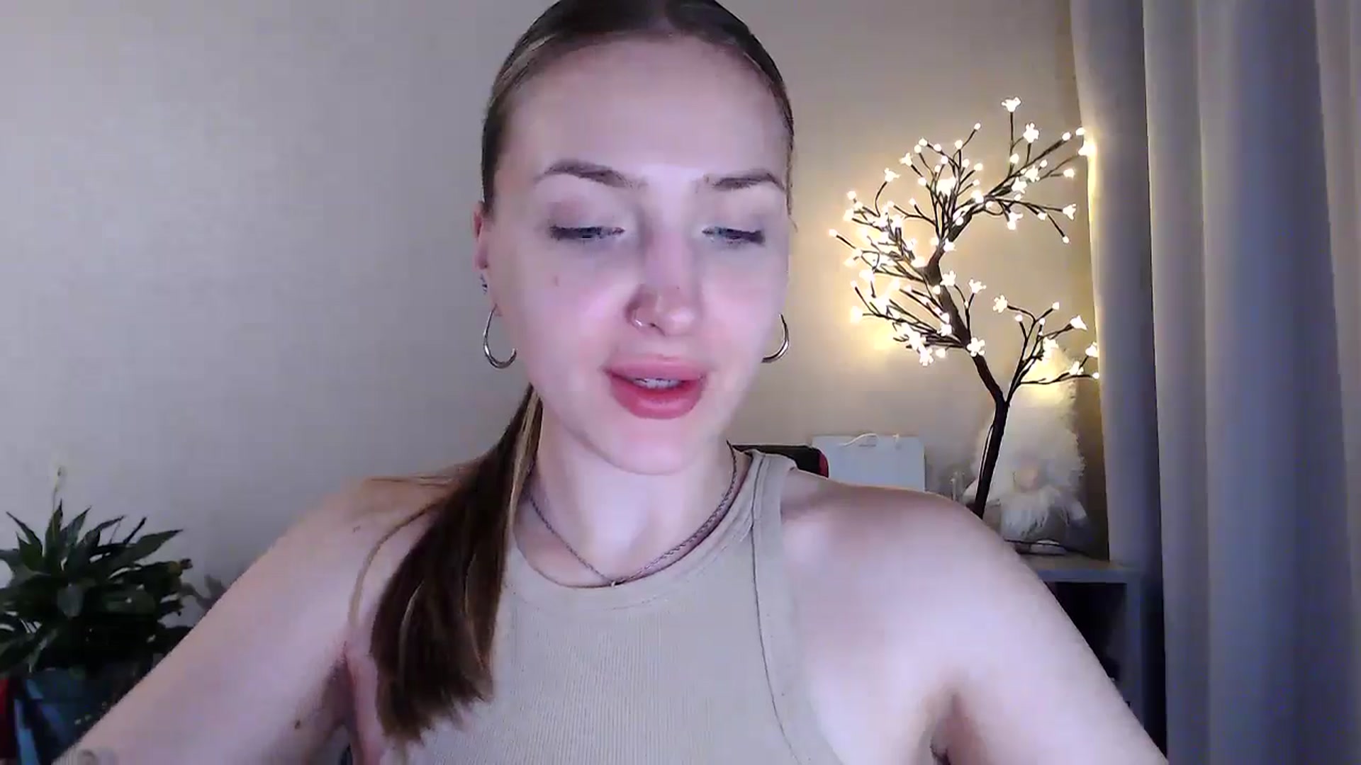 Gallery image thumbnail from My_Diana's myfreecams stream on, 06/12/2025, 21:48 image 14 of 20