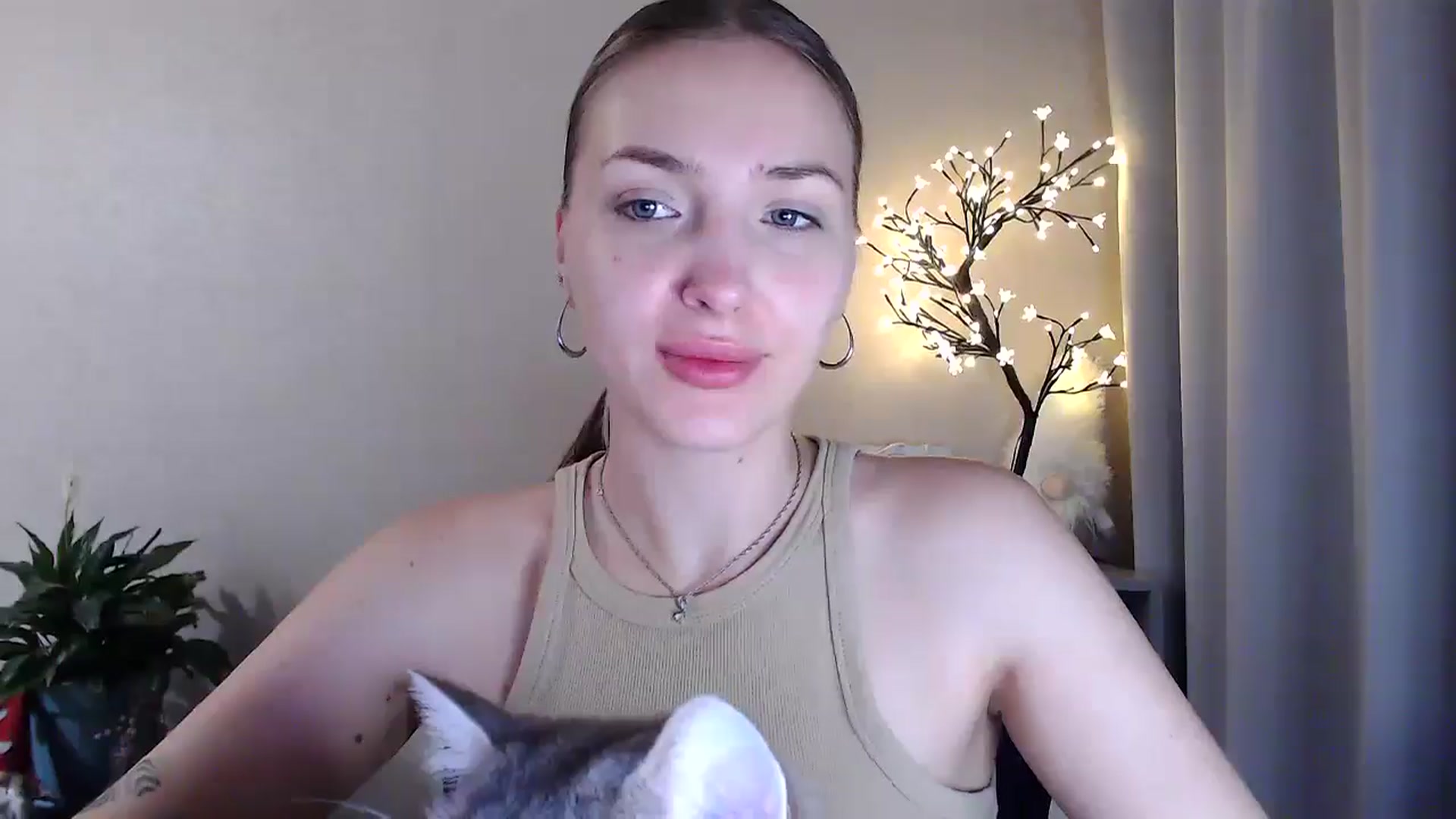 Gallery image thumbnail from My_Diana's myfreecams stream on, 06/12/2025, 21:48 image 3 of 20