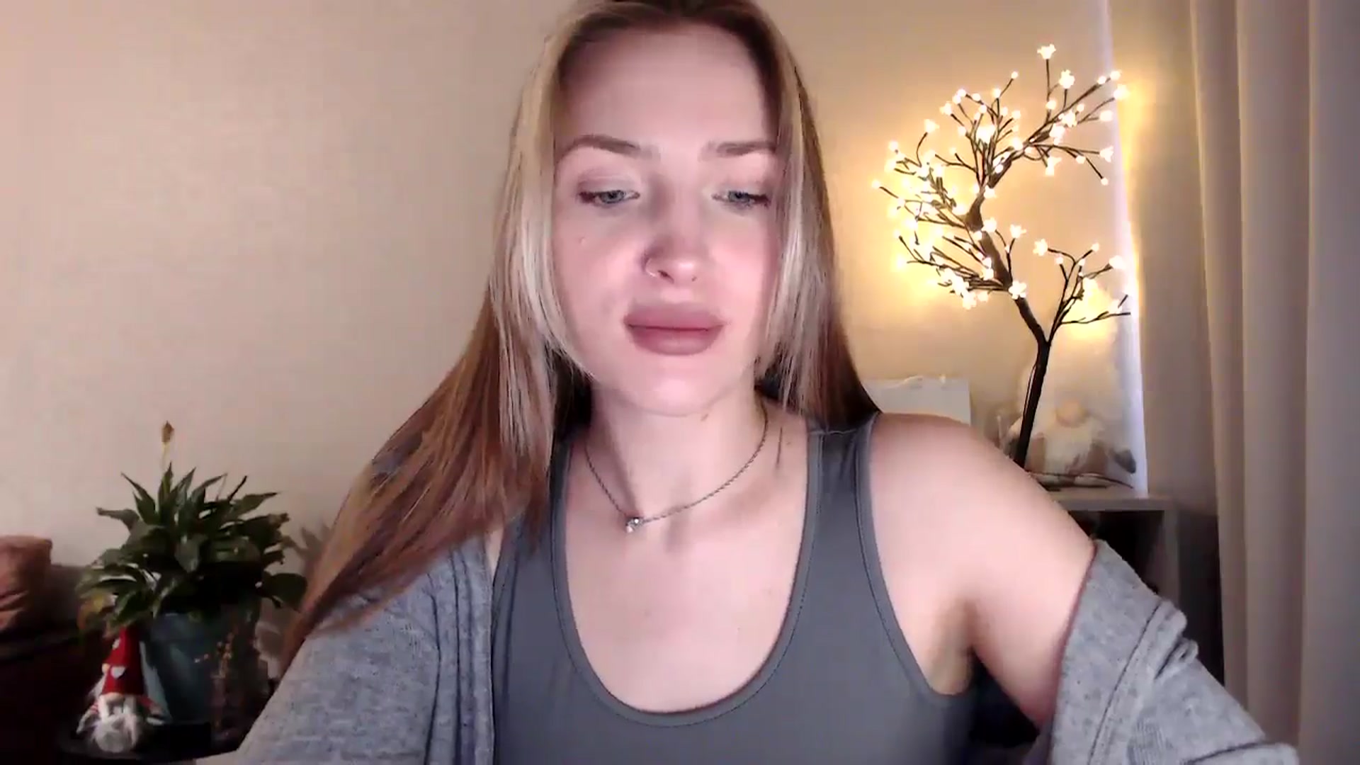 Gallery image thumbnail from My_Diana's myfreecams stream on, 06/14/2025, 16:11 image 11 of 20