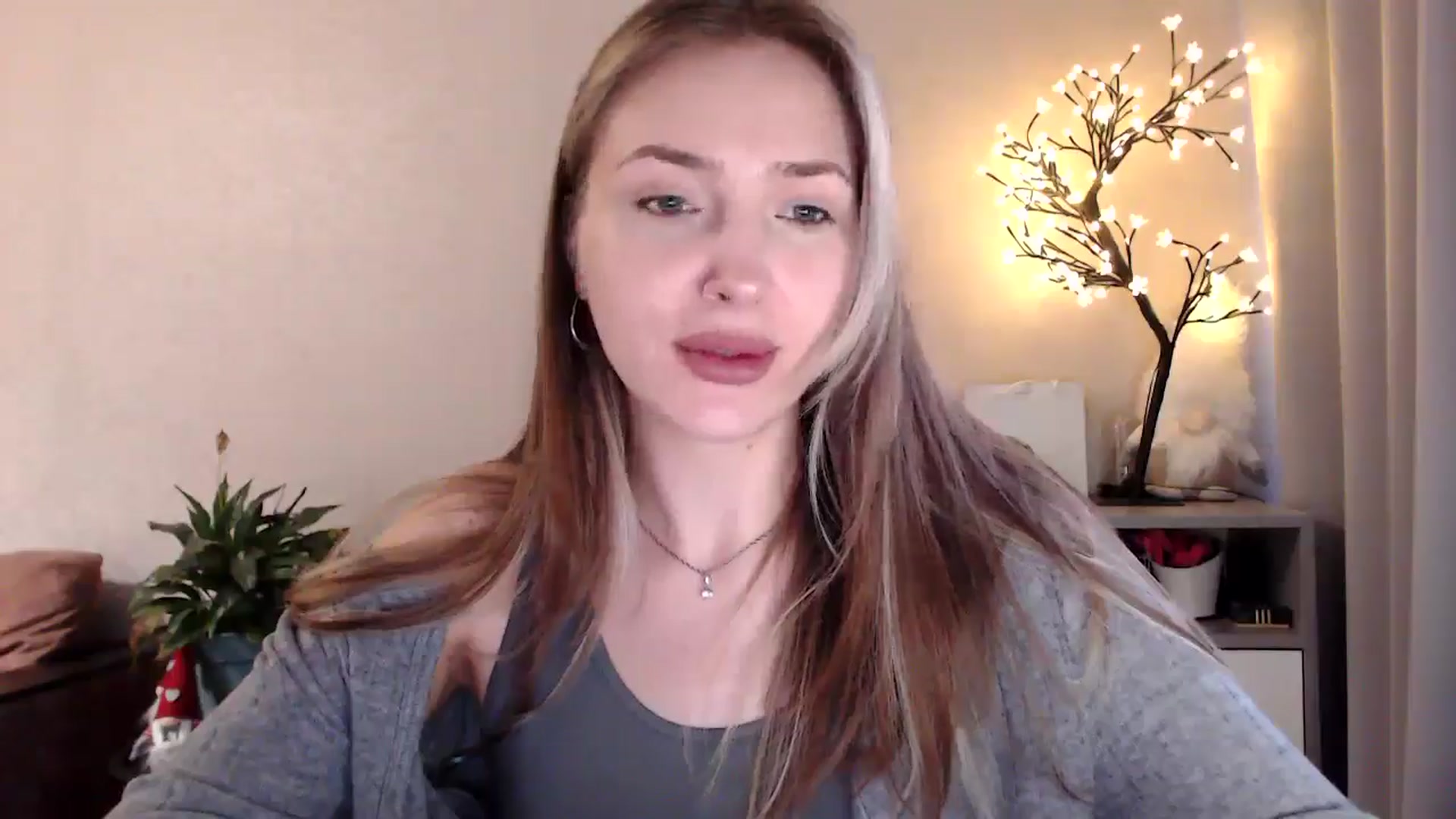 Gallery image thumbnail from My_Diana's myfreecams stream on, 06/14/2025, 16:11 image 19 of 20