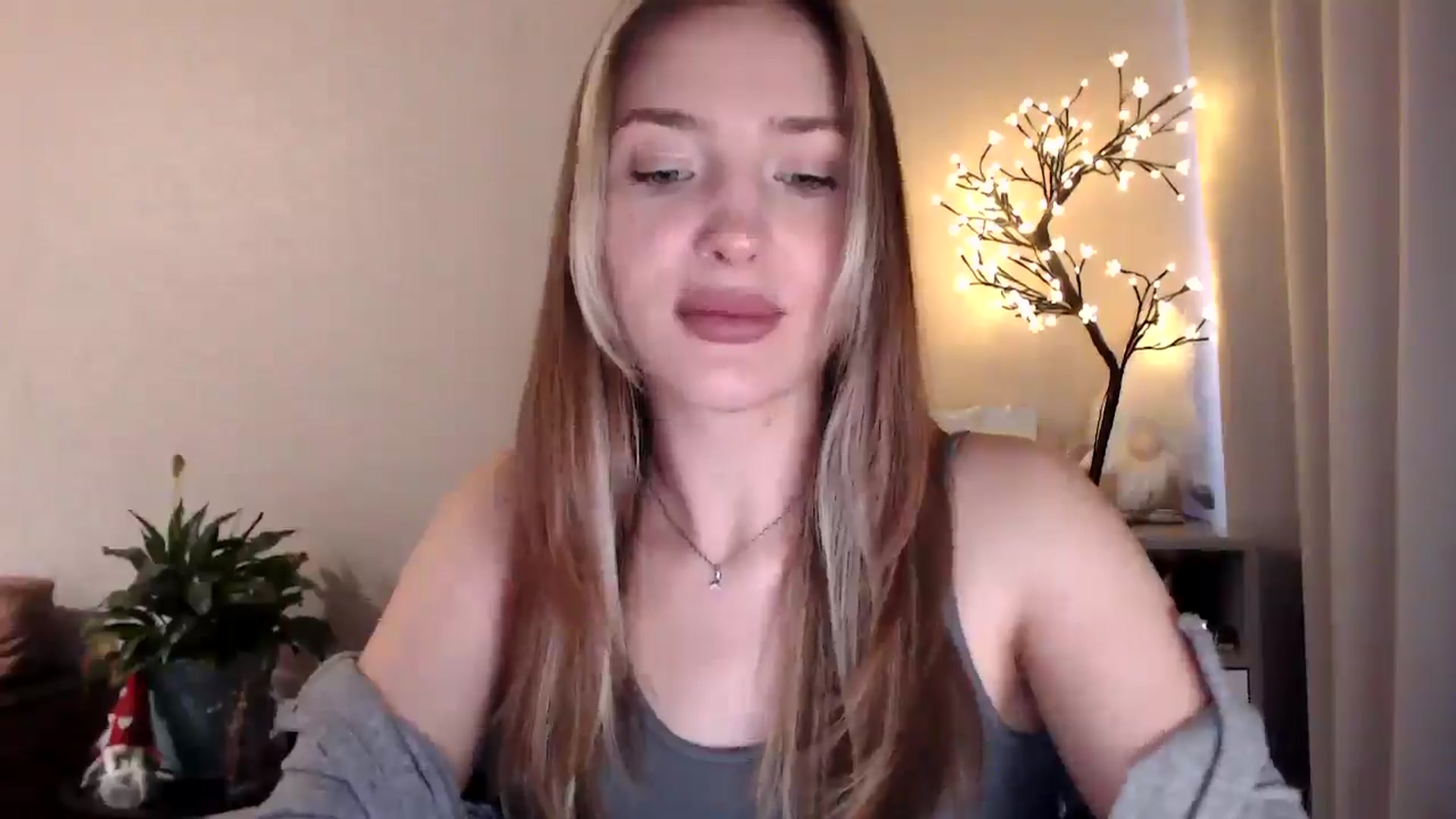 Gallery image thumbnail from My_Diana's myfreecams stream on, 06/14/2025, 16:11 image 9 of 20
