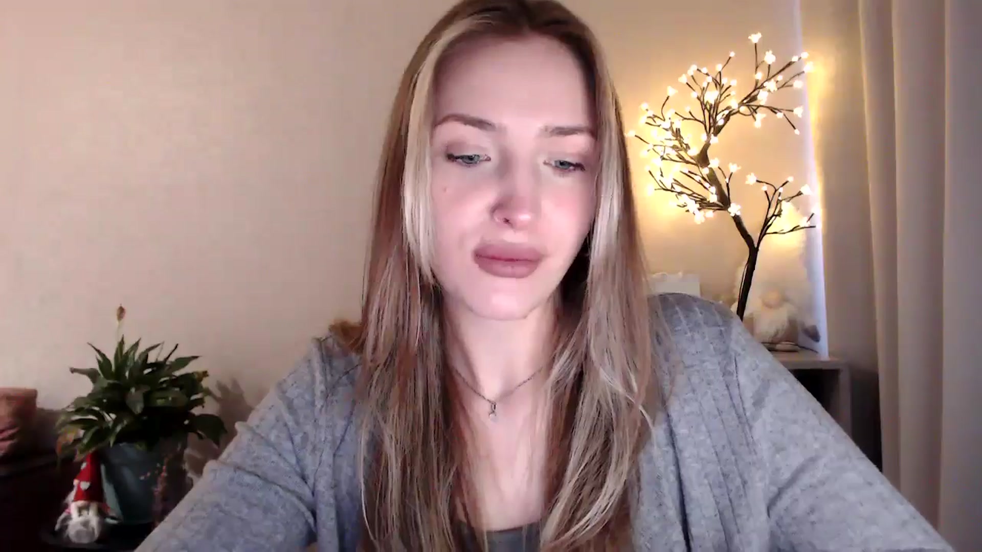 Gallery image thumbnail from My_Diana's myfreecams stream on, 06/14/2025, 16:11 image 7 of 20