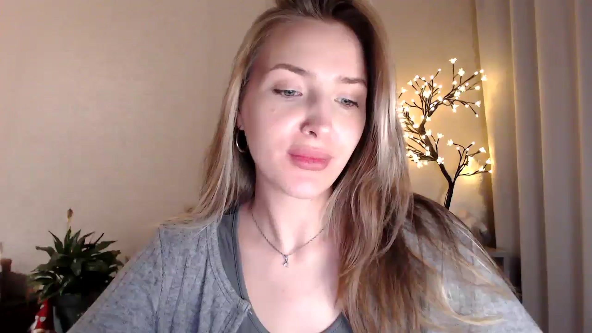 Gallery image thumbnail from My_Diana's myfreecams stream on, 06/14/2025, 22:21 image 5 of 20