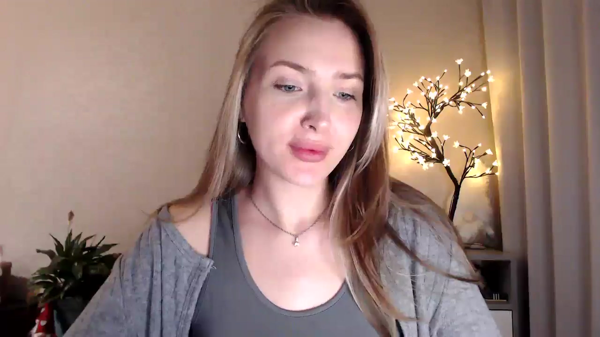 Gallery image thumbnail from My_Diana's myfreecams stream on, 06/14/2025, 22:21 image 13 of 20