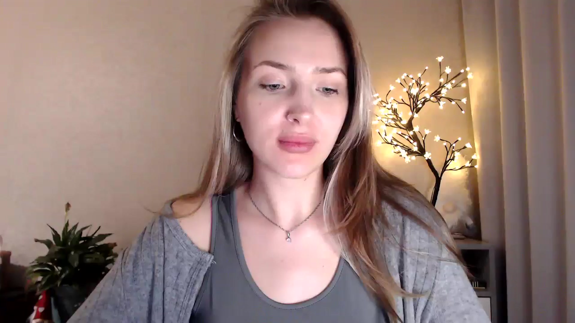 Gallery image thumbnail from My_Diana's myfreecams stream on, 06/14/2025, 22:21 image 11 of 20