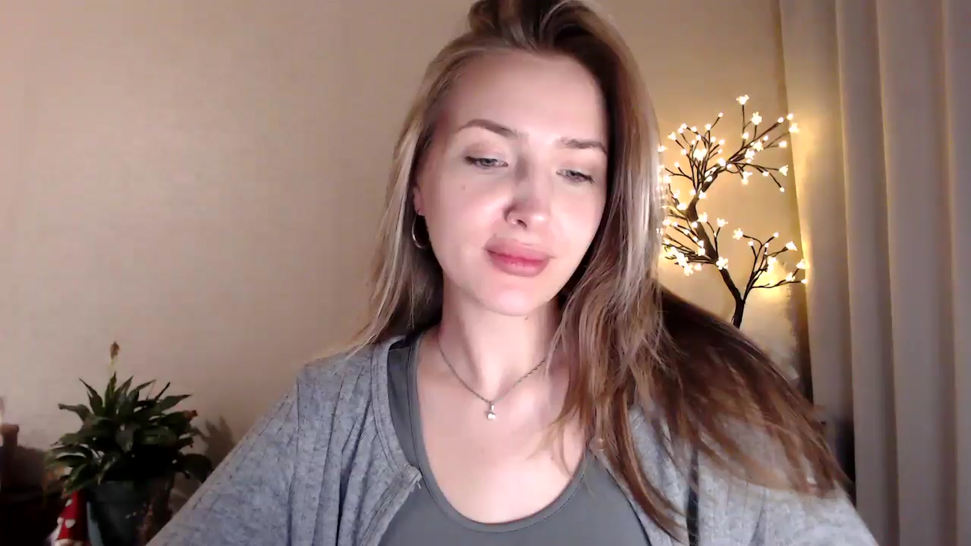 Gallery image thumbnail from My_Diana's myfreecams stream on, 06/14/2025, 22:21 image 1 of 20