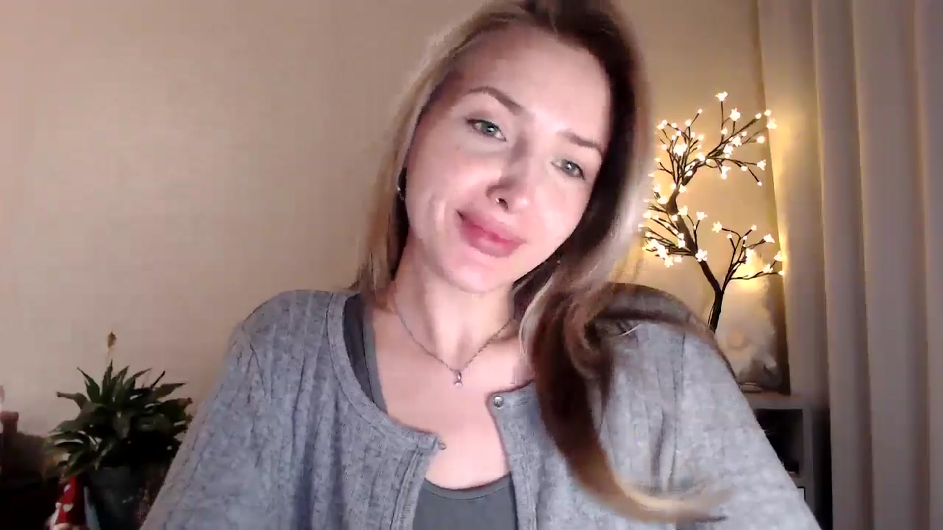 Gallery image thumbnail from My_Diana's myfreecams stream on, 06/14/2025, 22:21 image 16 of 20