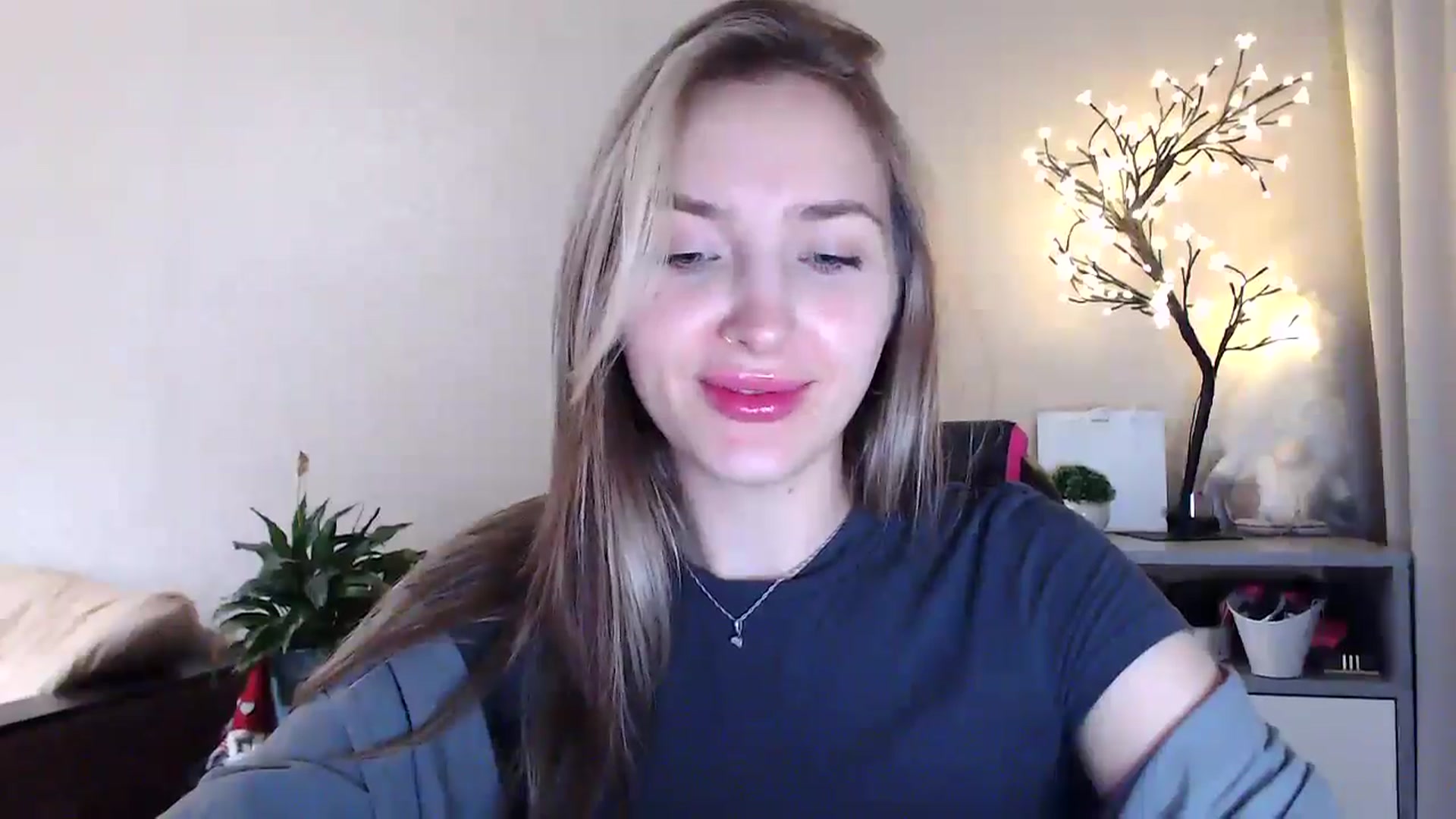 Gallery image thumbnail from My_Diana's myfreecams stream on, 06/15/2025, 20:02 image 8 of 20