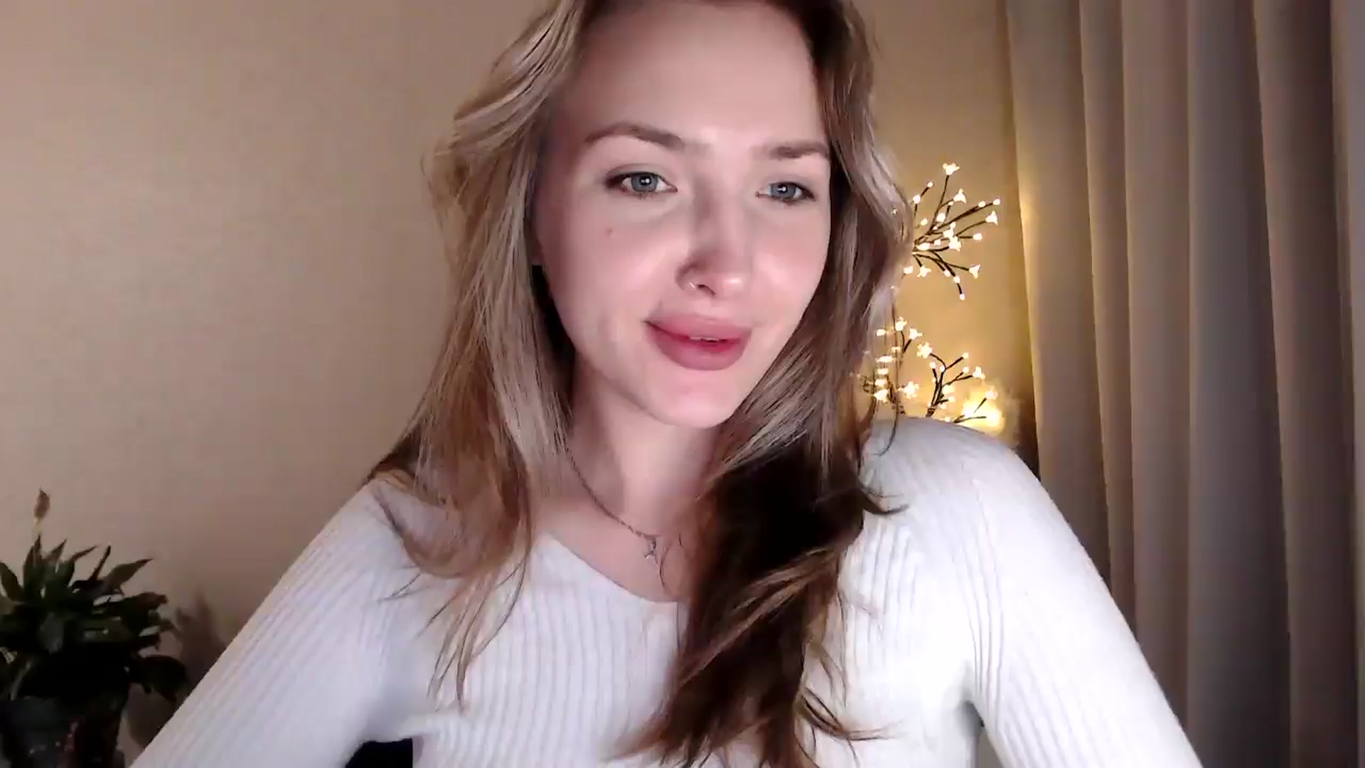 Gallery image thumbnail from My_Diana's myfreecams stream on, 06/17/2025, 19:54 image 15 of 20