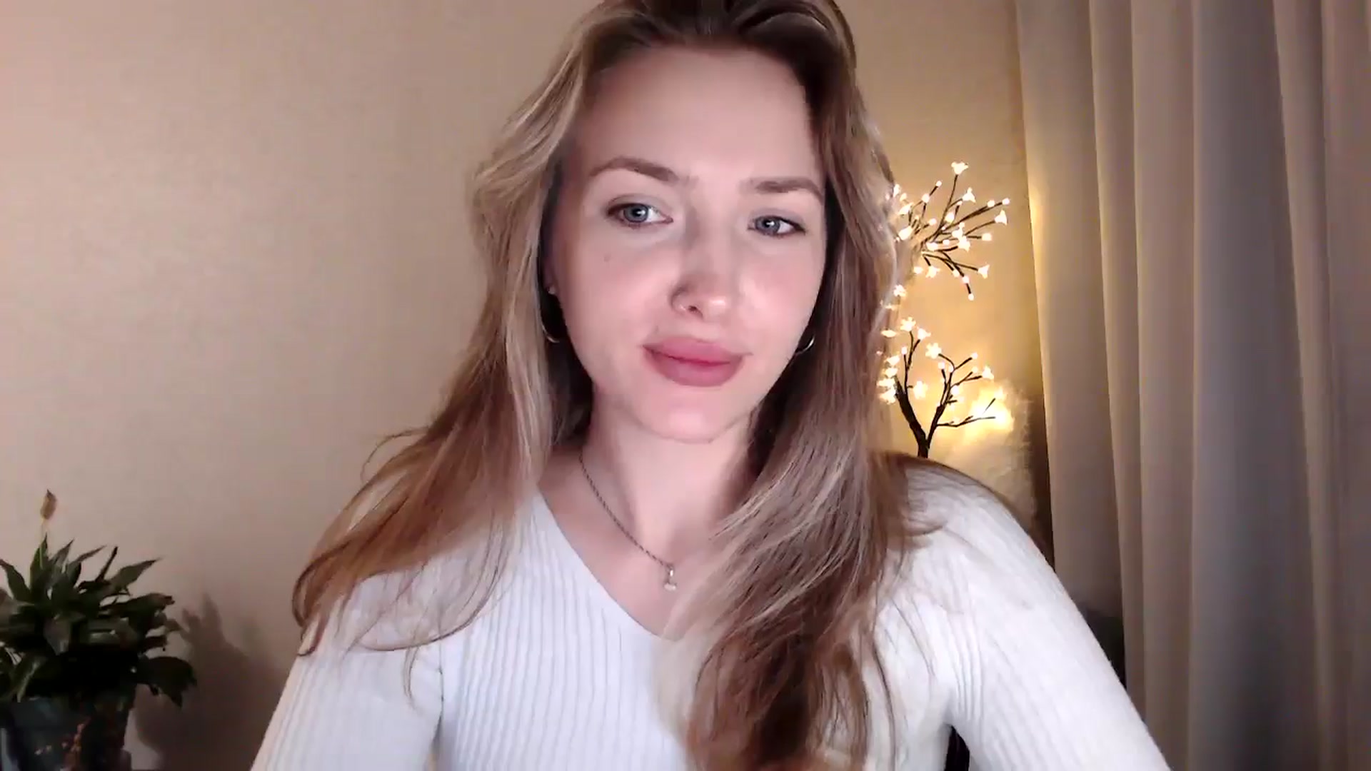 Gallery image thumbnail from My_Diana's myfreecams stream on, 06/17/2025, 19:54 image 2 of 20