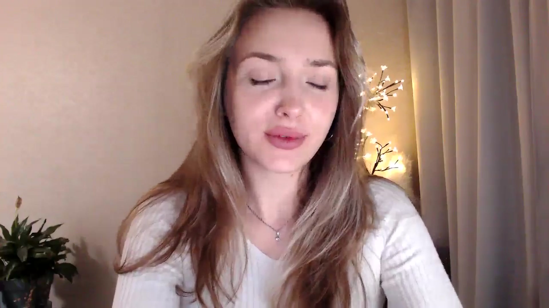 Gallery image thumbnail from My_Diana's myfreecams stream on, 06/17/2025, 19:54 image 3 of 20