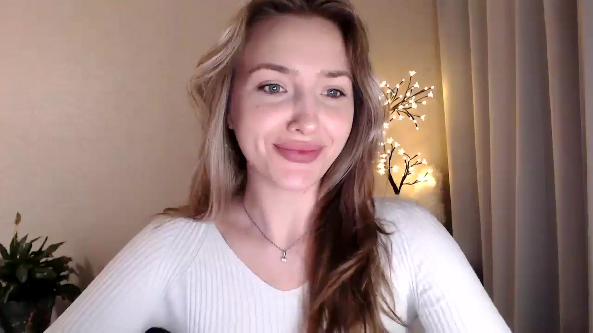 Gallery image thumbnail from My_Diana's myfreecams stream on, 06/17/2025, 19:54 image 13 of 20