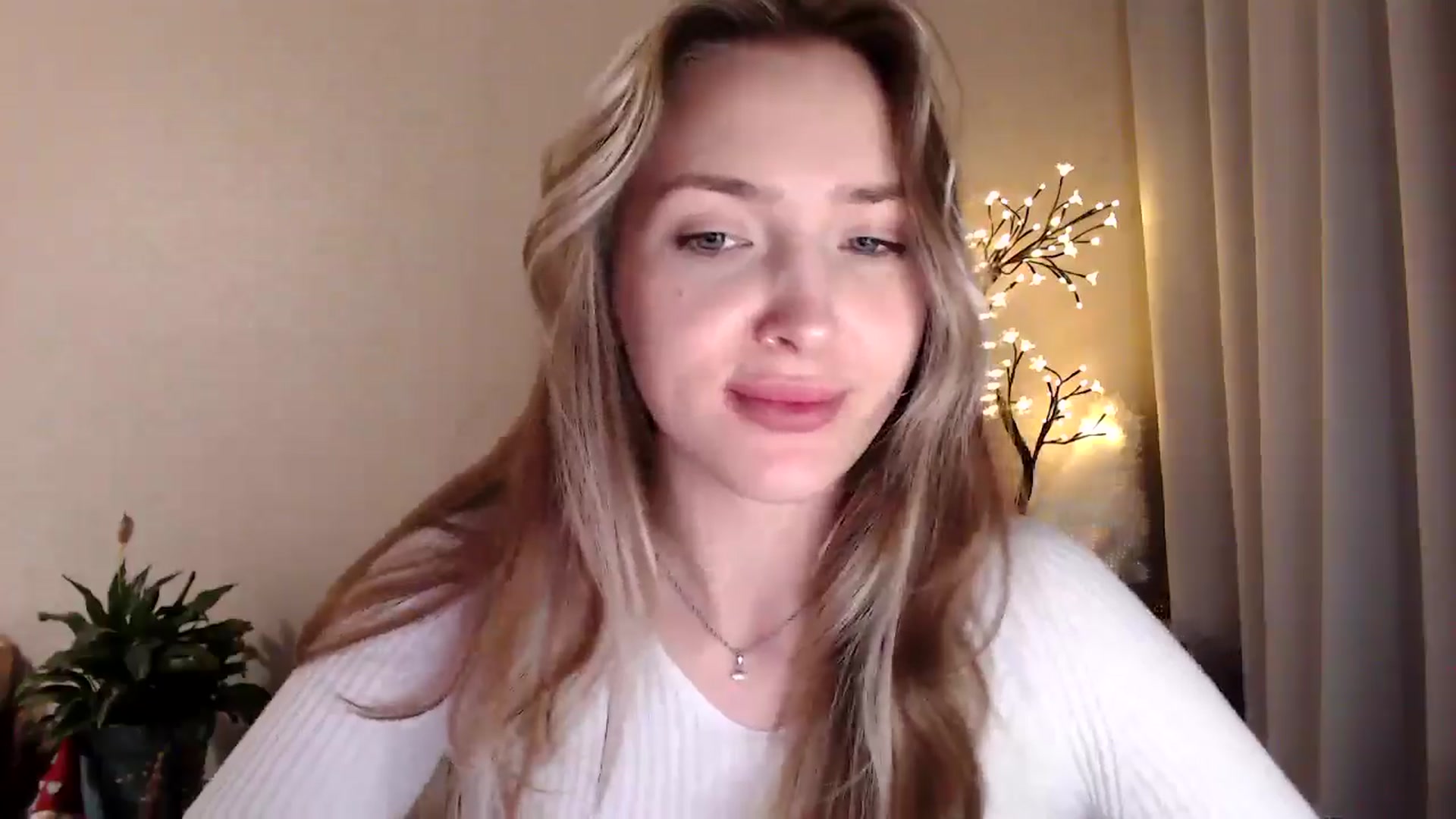 Gallery image thumbnail from My_Diana's myfreecams stream on, 06/17/2025, 22:03 image 13 of 20