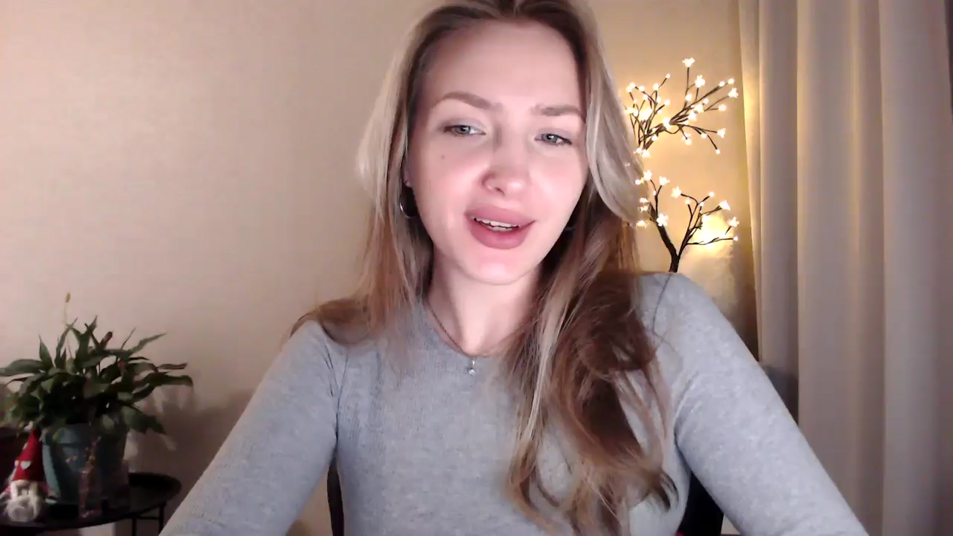 Gallery image thumbnail from My_Diana's myfreecams stream on, 06/18/2025, 20:21 image 1 of 20
