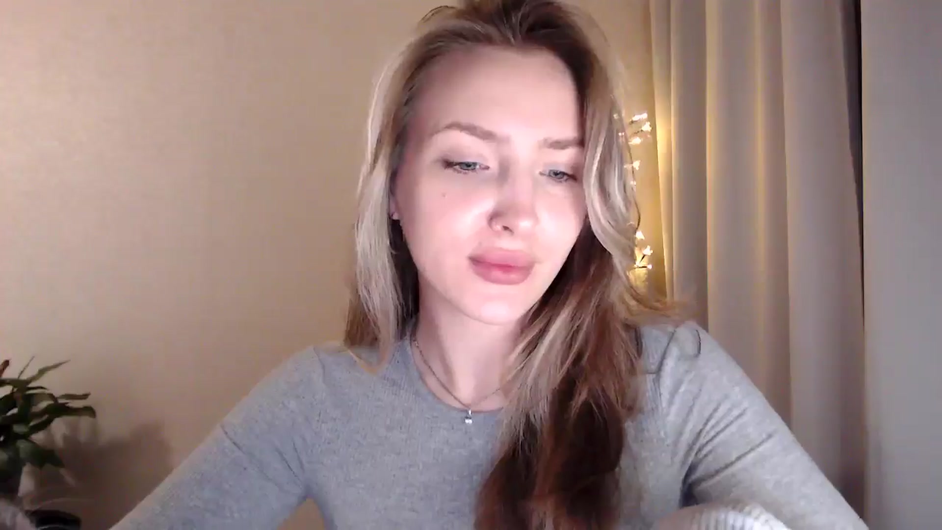 Gallery image thumbnail from My_Diana's myfreecams stream on, 06/18/2025, 20:57 image 6 of 20