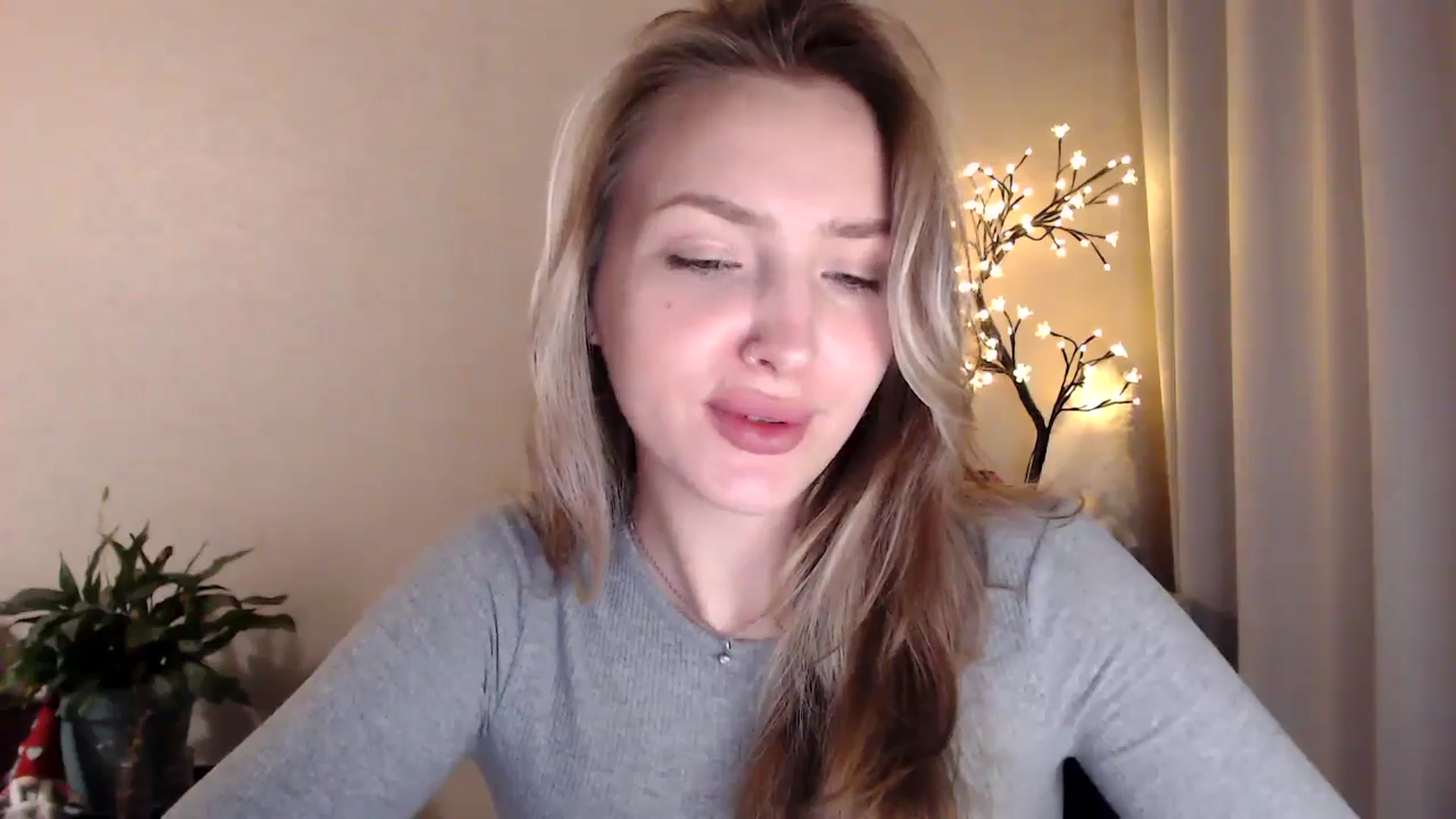 Gallery image thumbnail from My_Diana's myfreecams stream on, 06/18/2025, 20:57 image 9 of 20