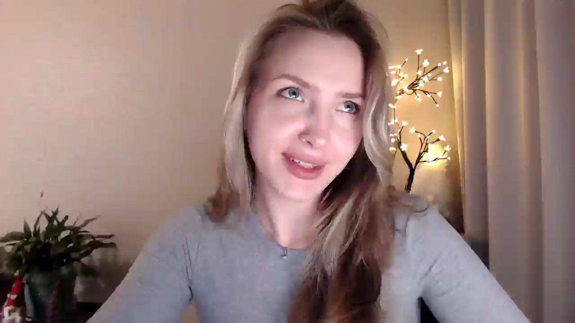 Gallery image thumbnail from My_Diana's myfreecams stream on, 06/18/2025, 20:57 image 10 of 20