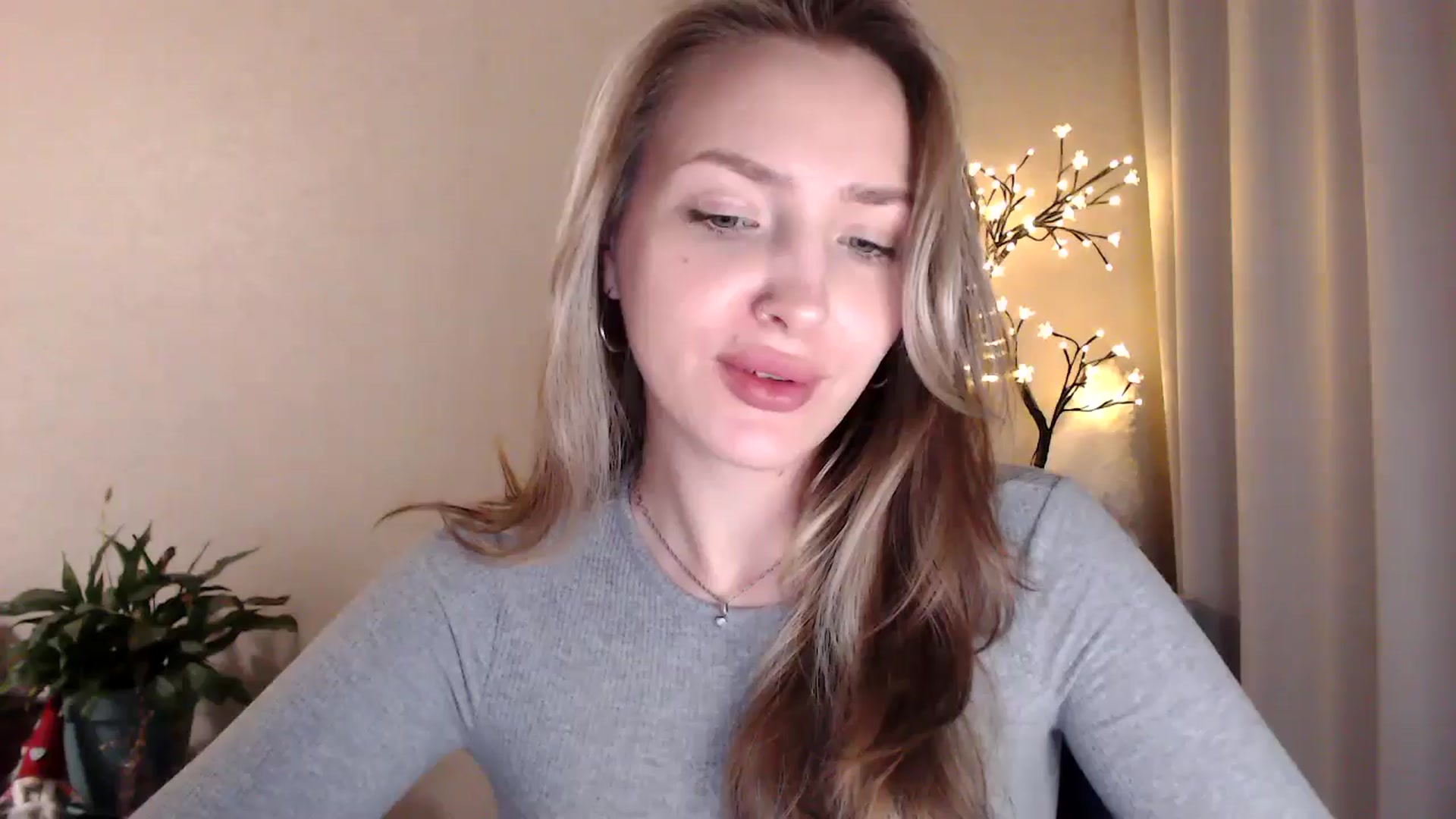 Gallery image thumbnail from My_Diana's myfreecams stream on, 06/18/2025, 20:57 image 16 of 20