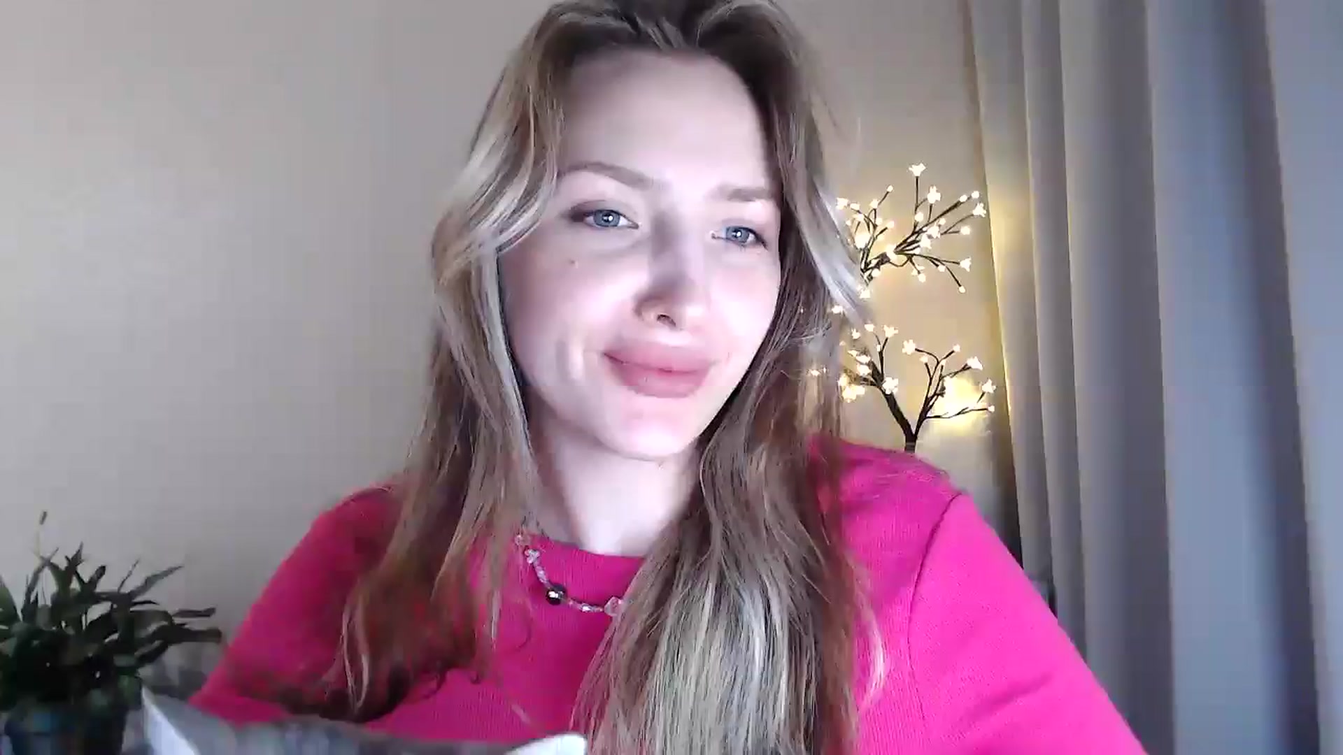 Gallery image thumbnail from My_Diana's myfreecams stream on, 06/19/2025, 19:38 image 5 of 20