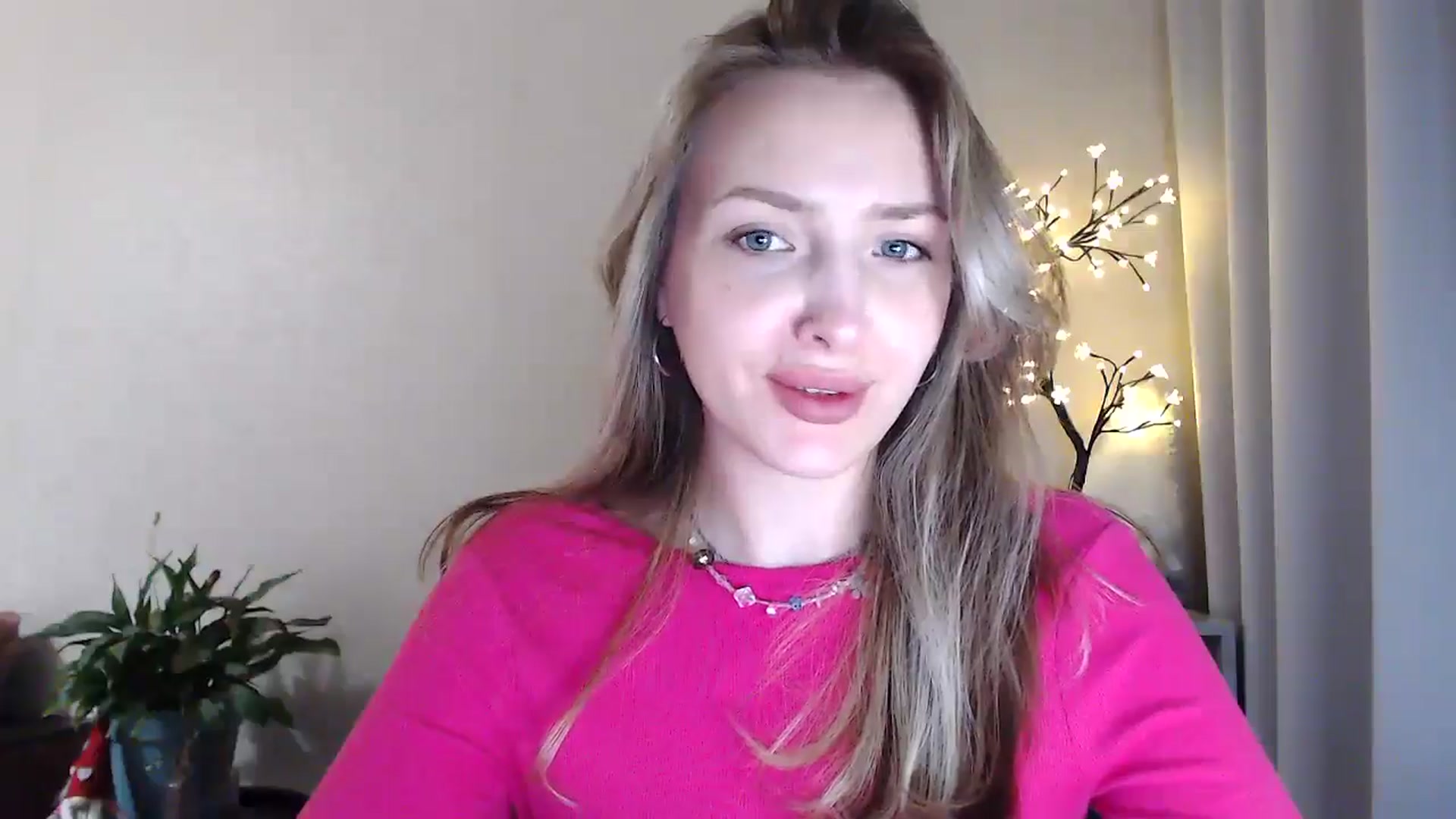 Gallery image thumbnail from My_Diana's myfreecams stream on, 06/19/2025, 19:38 image 13 of 20
