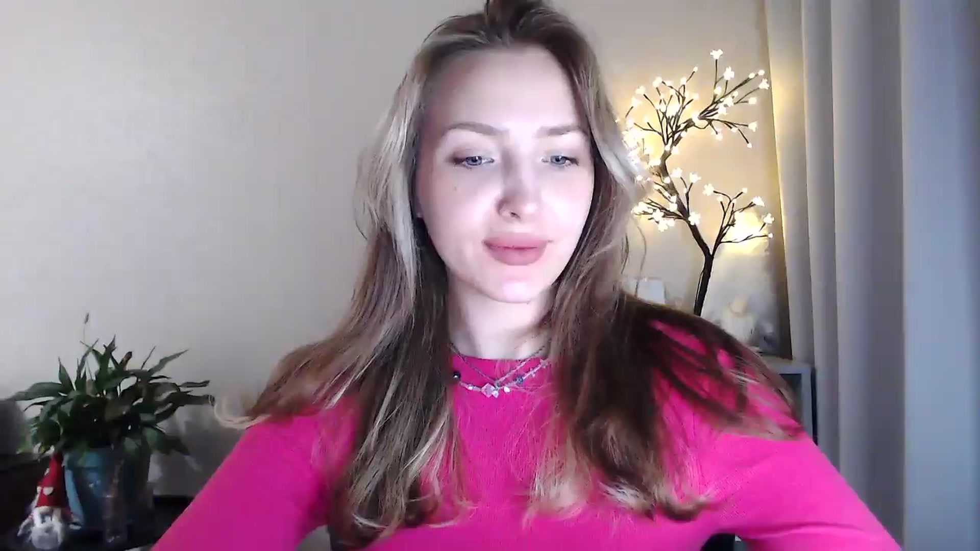 Gallery image thumbnail from My_Diana's myfreecams stream on, 06/19/2025, 19:38 image 1 of 20