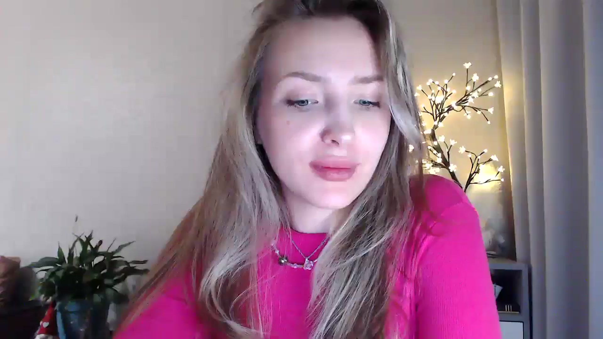 Gallery image thumbnail from My_Diana's myfreecams stream on, 06/19/2025, 21:30 image 20 of 20