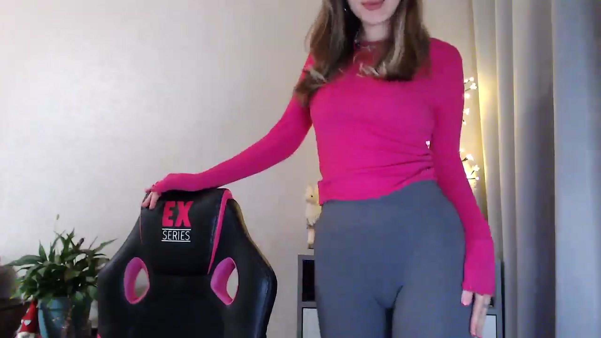 Gallery image thumbnail from My_Diana's myfreecams stream on, 06/19/2025, 21:30 image 6 of 20