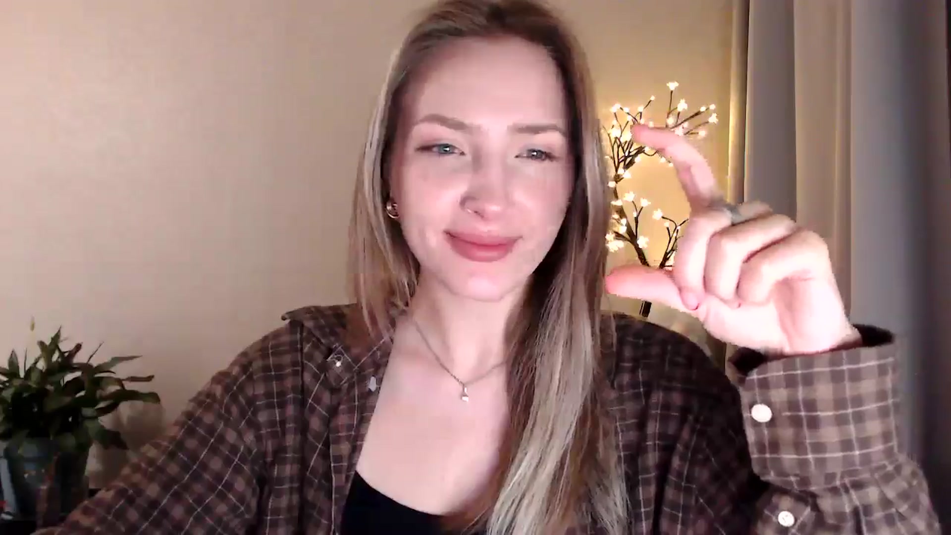 Gallery image thumbnail from My_Diana's myfreecams stream on, 06/23/2025, 20:46 image 2 of 20