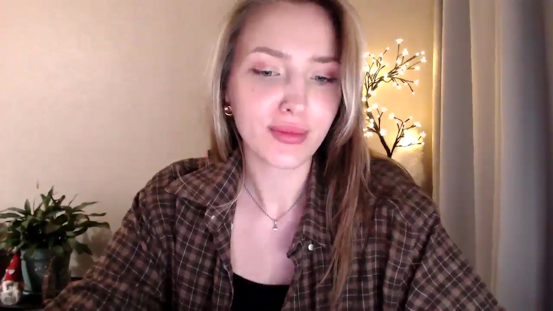 Gallery image thumbnail from My_Diana's myfreecams stream on, 06/23/2025, 22:32 image 20 of 20