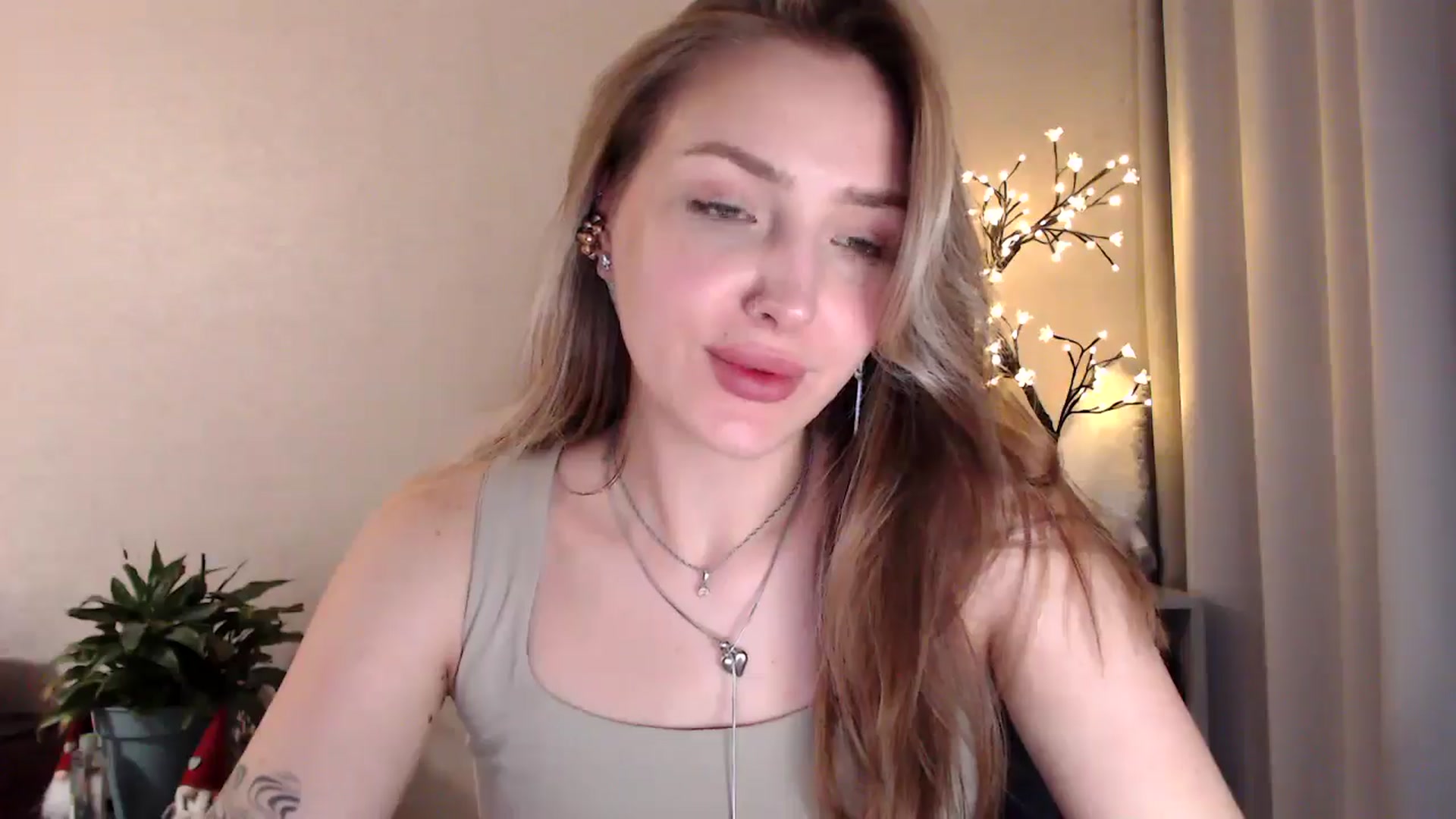 Gallery image thumbnail from My_Diana's myfreecams stream on, 06/29/2025, 20:10 image 5 of 20