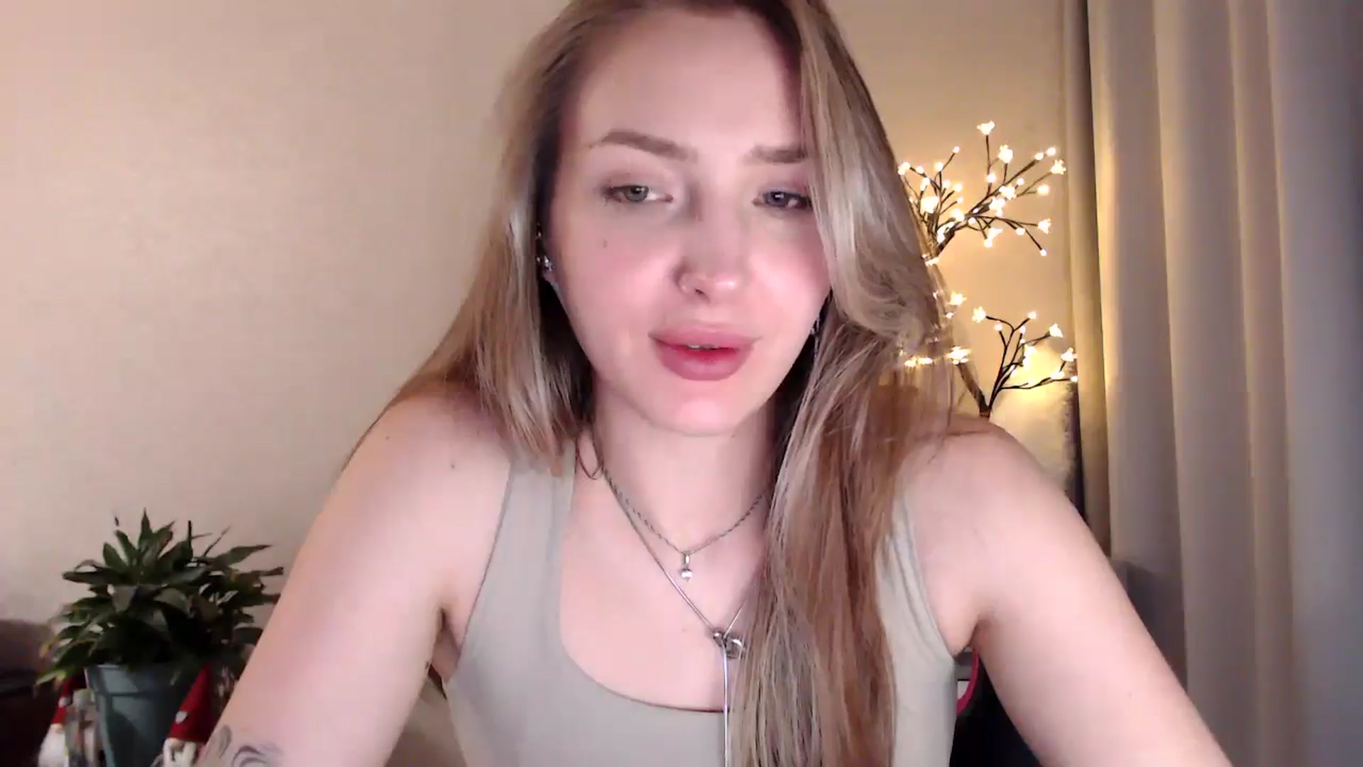 Gallery image thumbnail from My_Diana's myfreecams stream on, 06/29/2025, 20:10 image 9 of 20