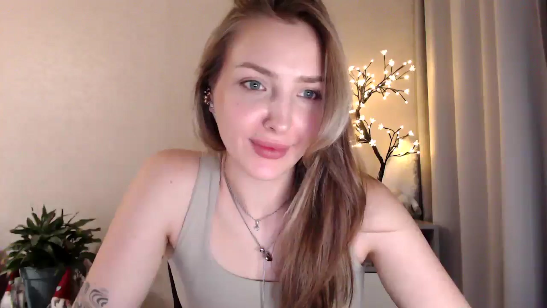 Gallery image thumbnail from My_Diana's myfreecams stream on, 06/29/2025, 20:10 image 17 of 20