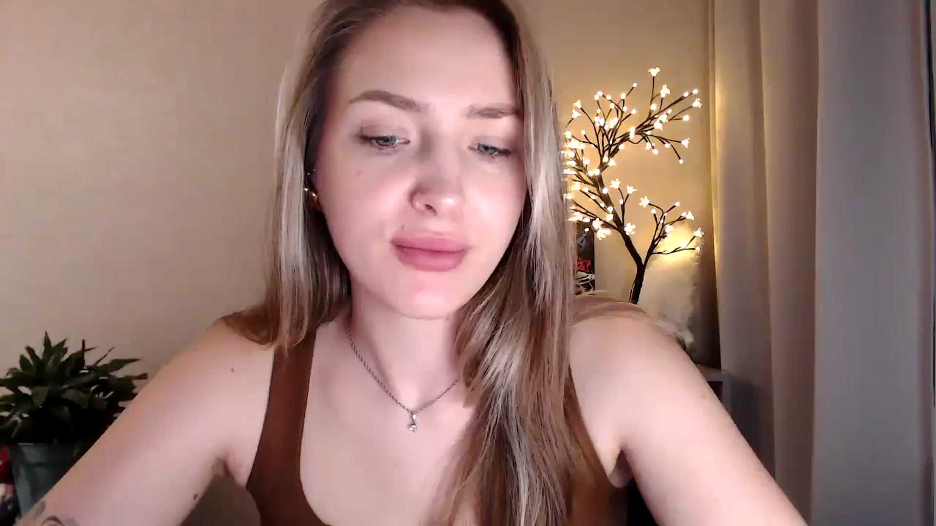 Gallery image thumbnail from My_Diana's myfreecams stream on, 07/02/2025, 22:04 image 17 of 20