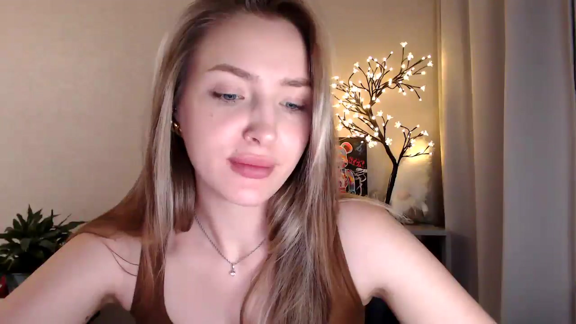Gallery image thumbnail from My_Diana's myfreecams stream on, 07/02/2025, 22:04 image 15 of 20